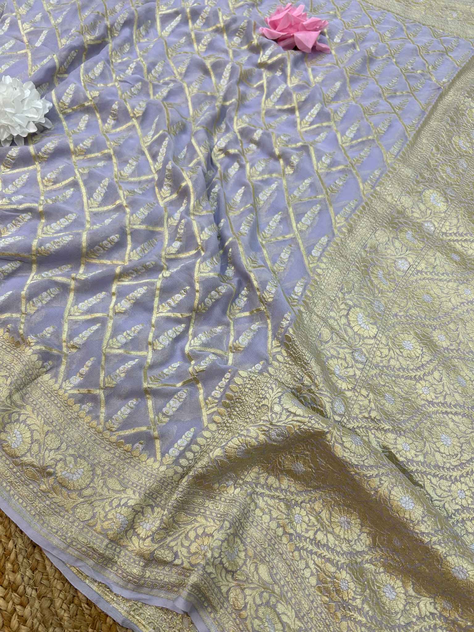 Khaddi Georgette Handloom Banarasi Saree - With sona roopa jaal work