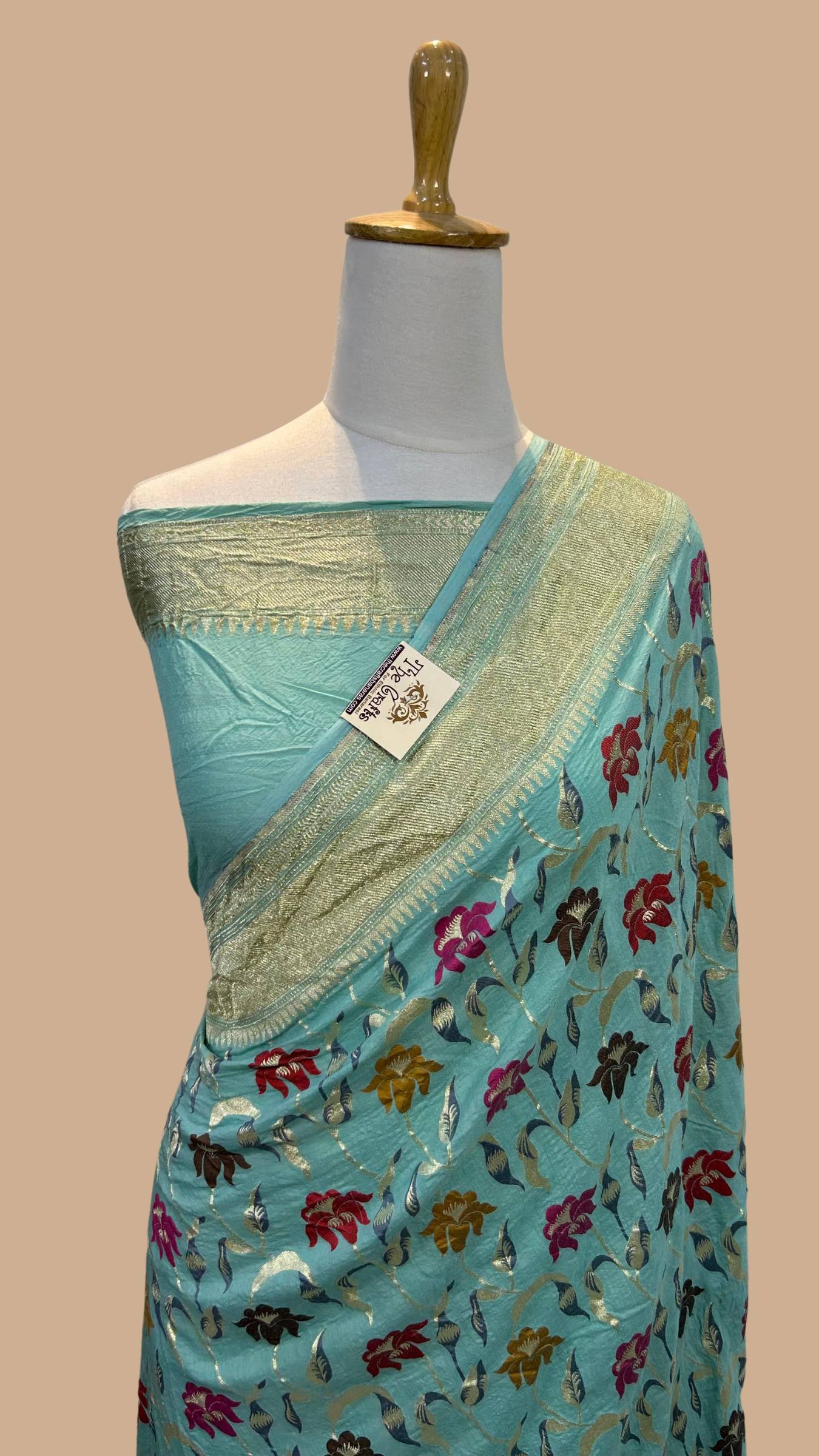 Pure Munga Silk Handloom Banarasi Saree - Jaal with Meenakari