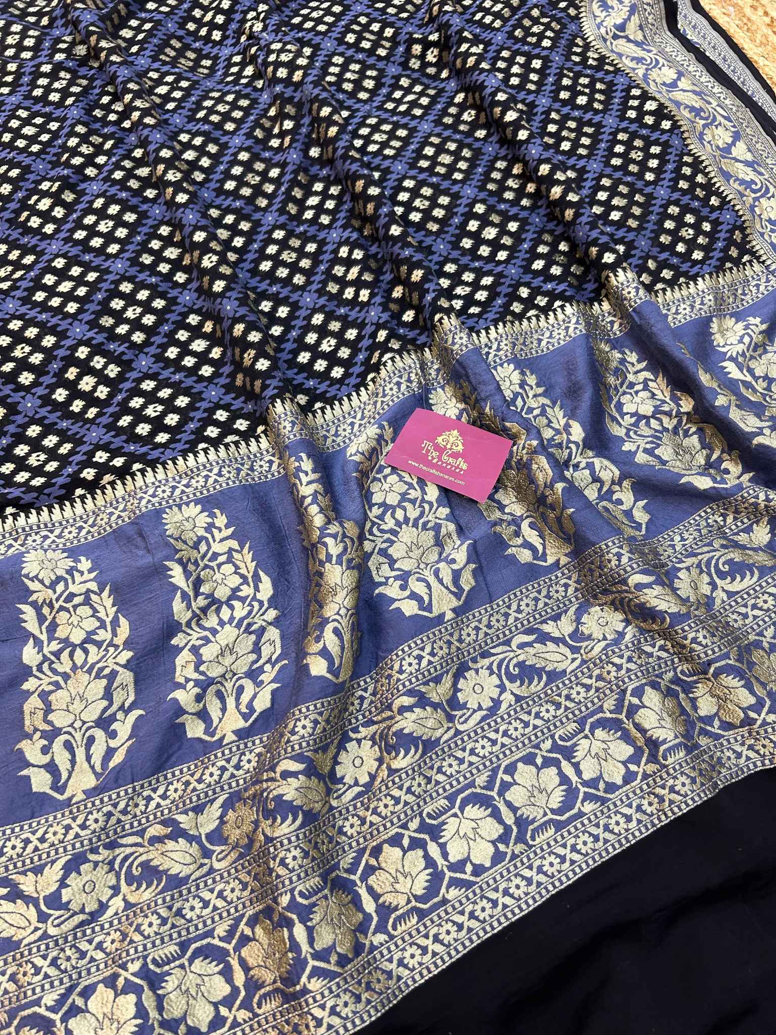 Khaddi Georgette Handloom Banarasi Saree - With sona roopa jaal work