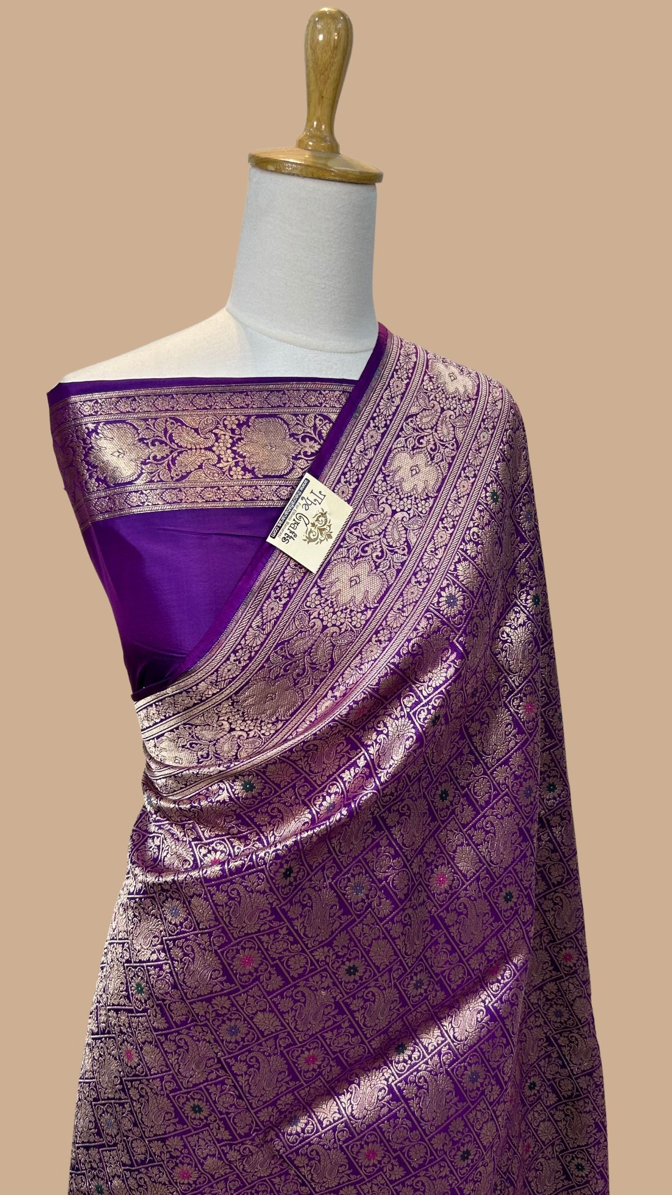 Pure Katan Silk Handloom Banarasi Saree - Tanchui Brocade Meena