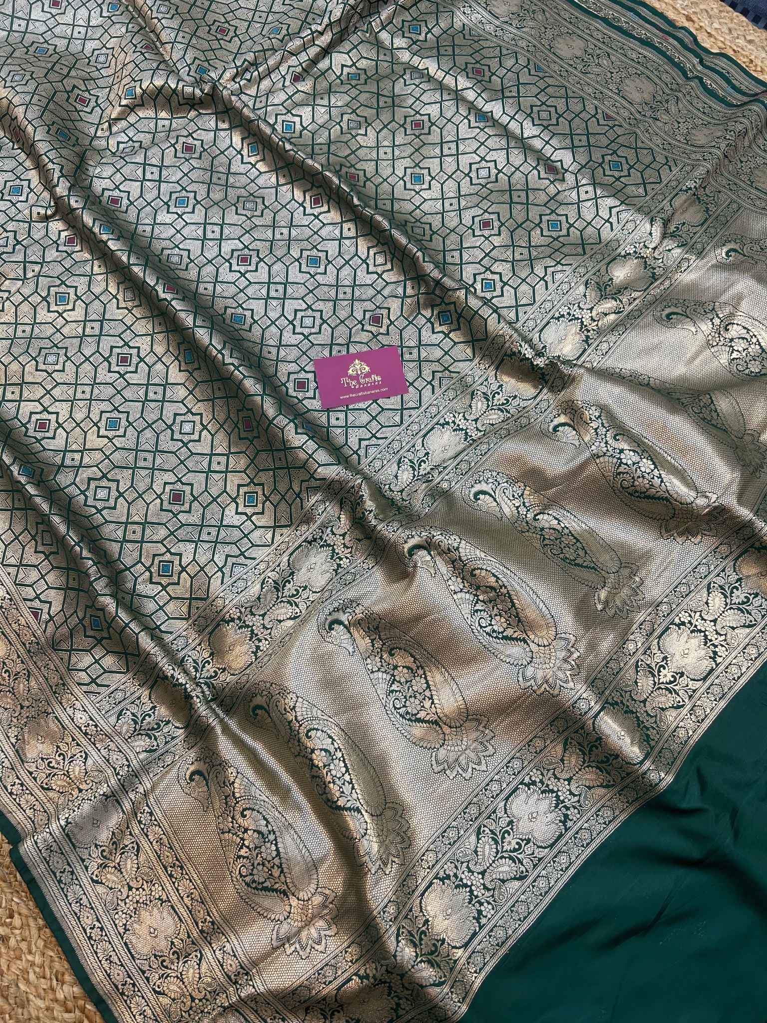 Pure Katan Silk Handloom Banarasi Saree - Tanchui Brocade Meena