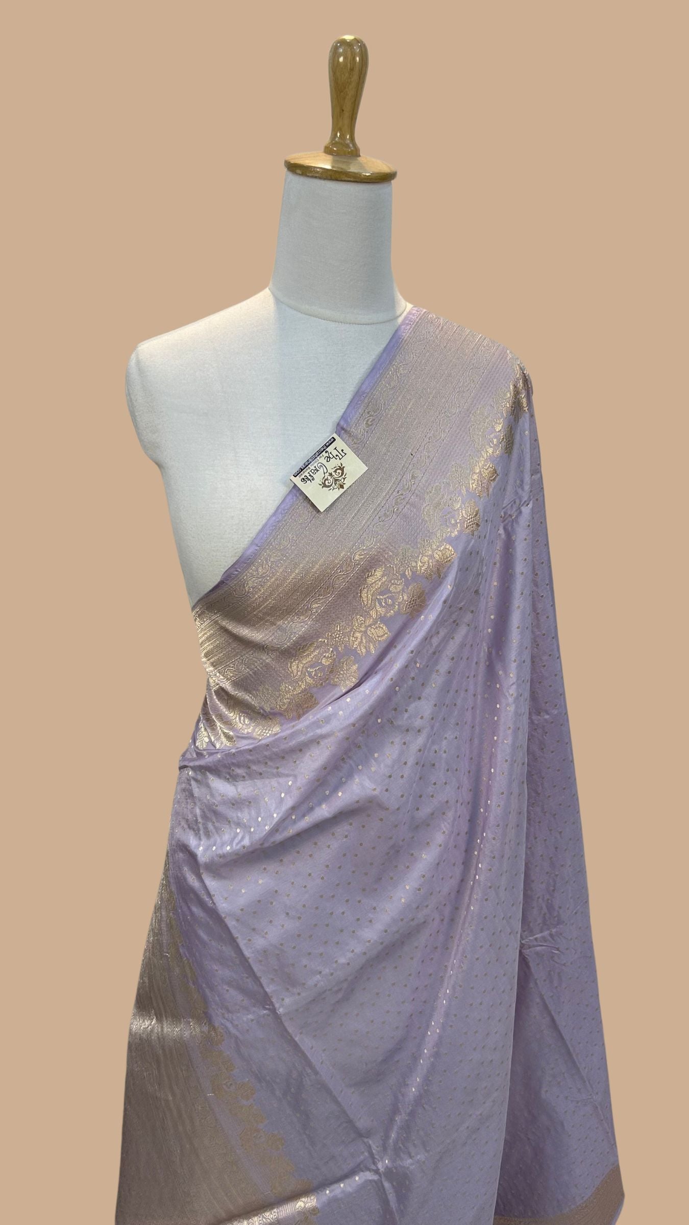 Pure Katan Silk Handloom Banarasi Saree - Chunri Buti