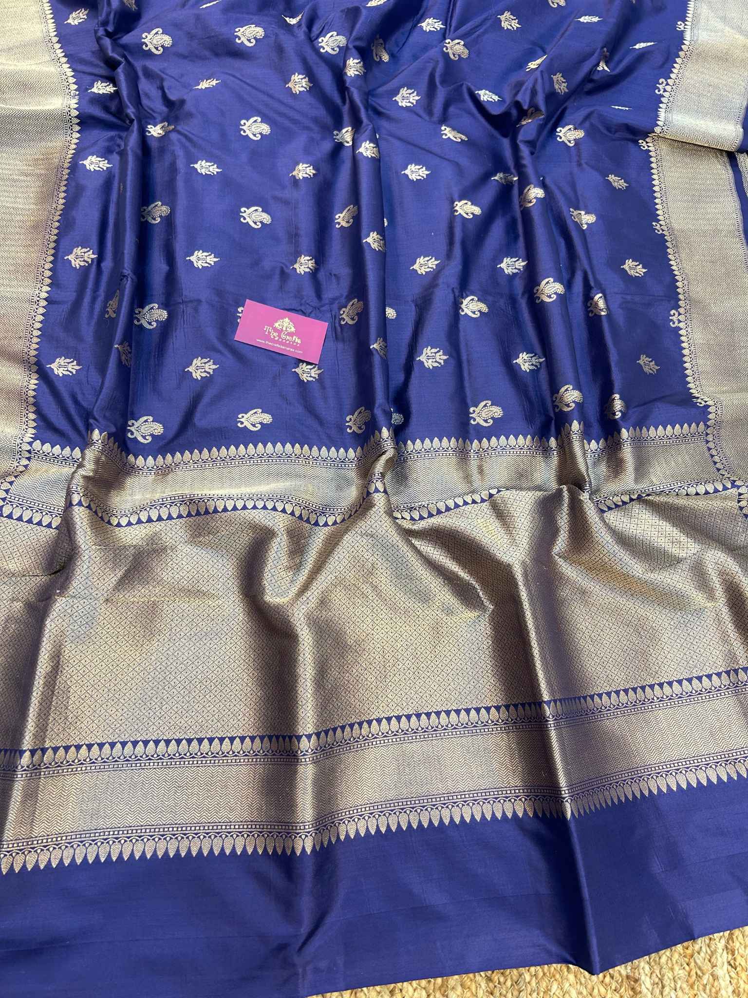 Pure Katan Silk Handloom Banarasi Saree - Jaal work