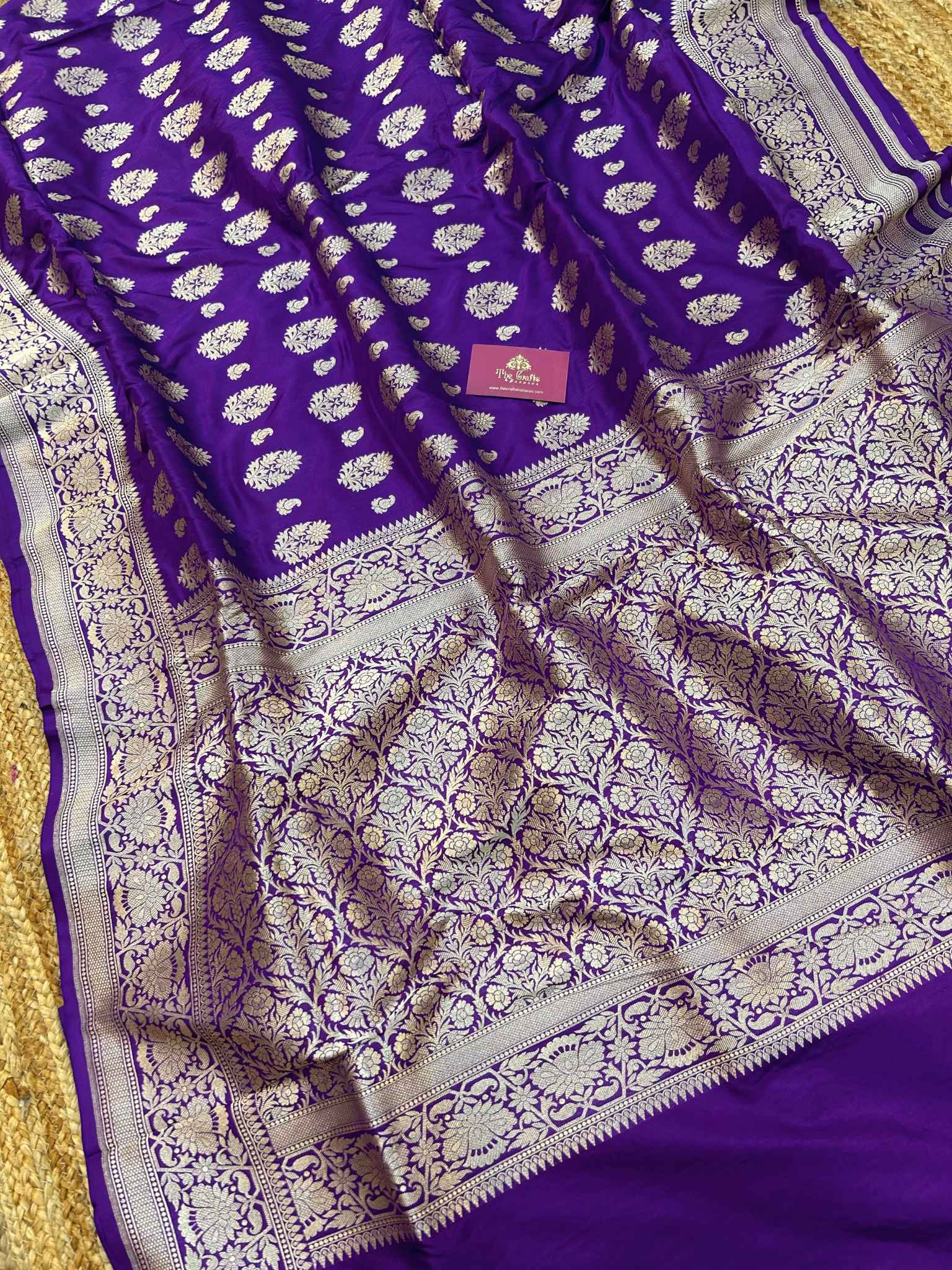 Pure Katan Silk Handloom Banarasi Saree - Jaal work