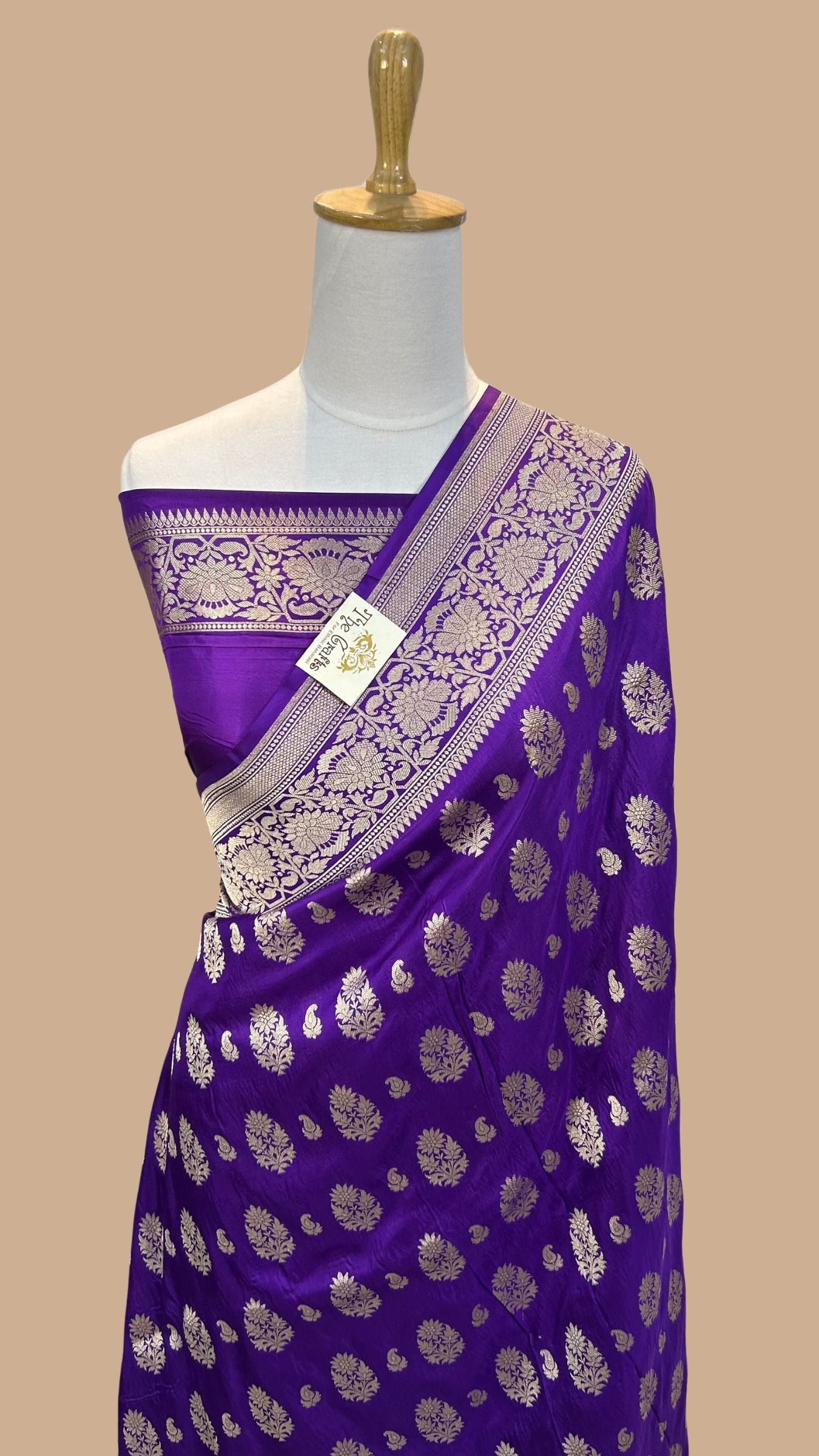 Pure Katan Silk Handloom Banarasi Saree - Jaal work