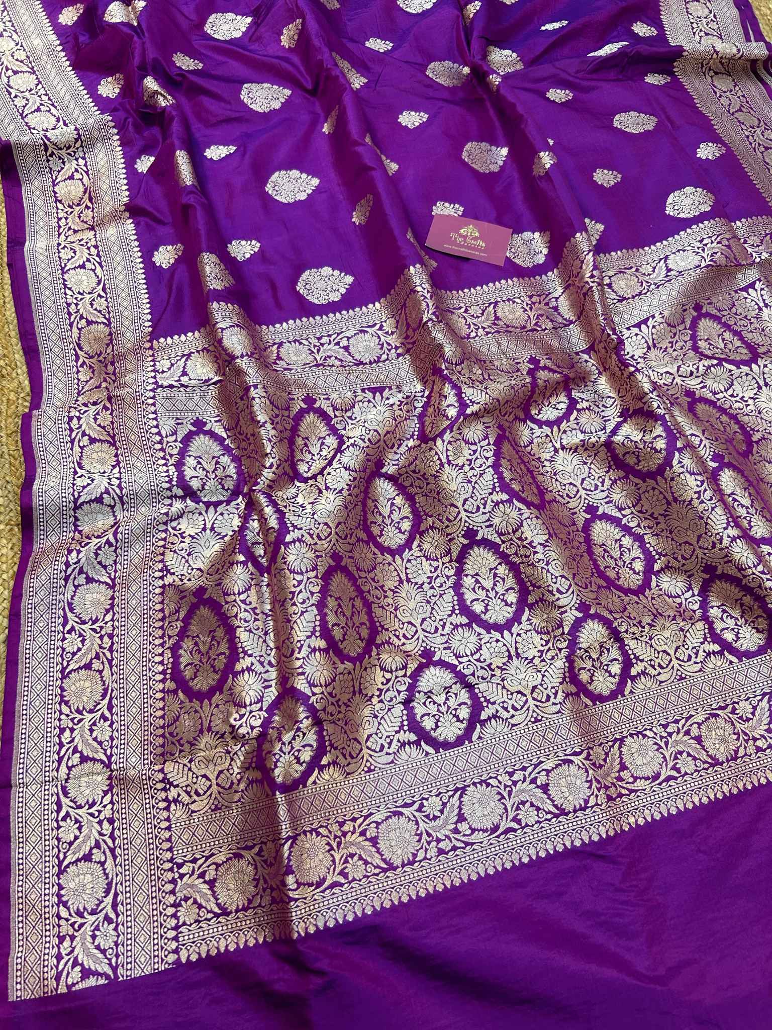 Pure Katan Silk Handloom Banarasi Saree - Jaal work