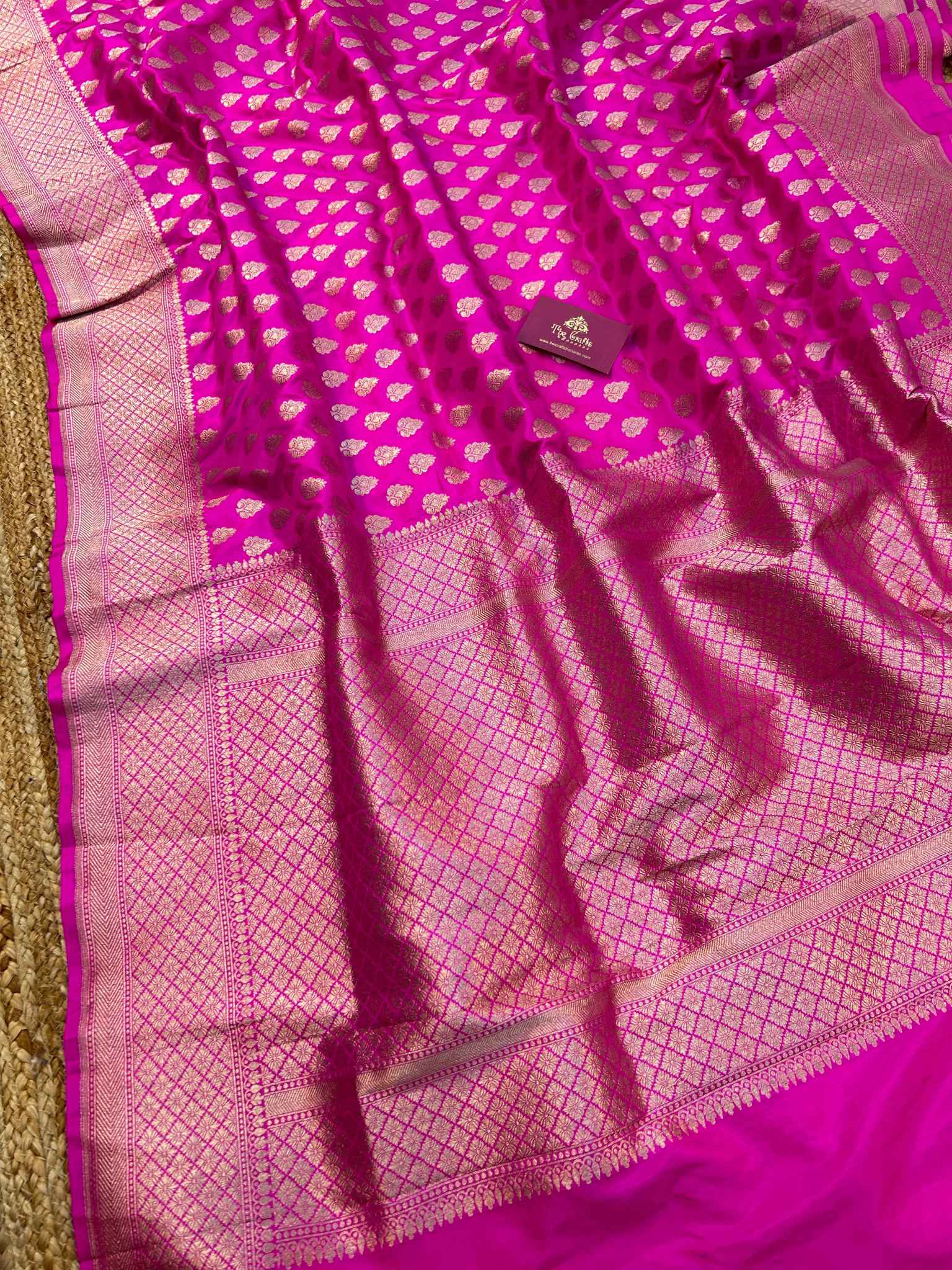 Pure Katan Silk Handloom Banarasi Saree - Jaal work