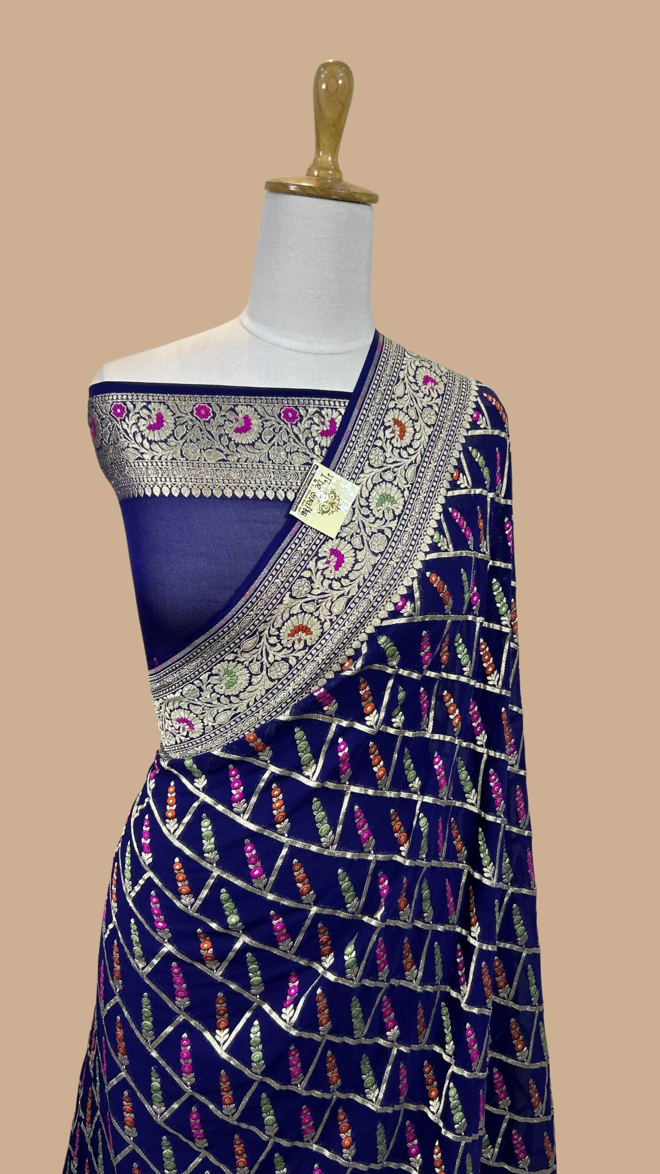 Khaddi Georgette Handloom Banarasi Saree - Jaal with Meenakari