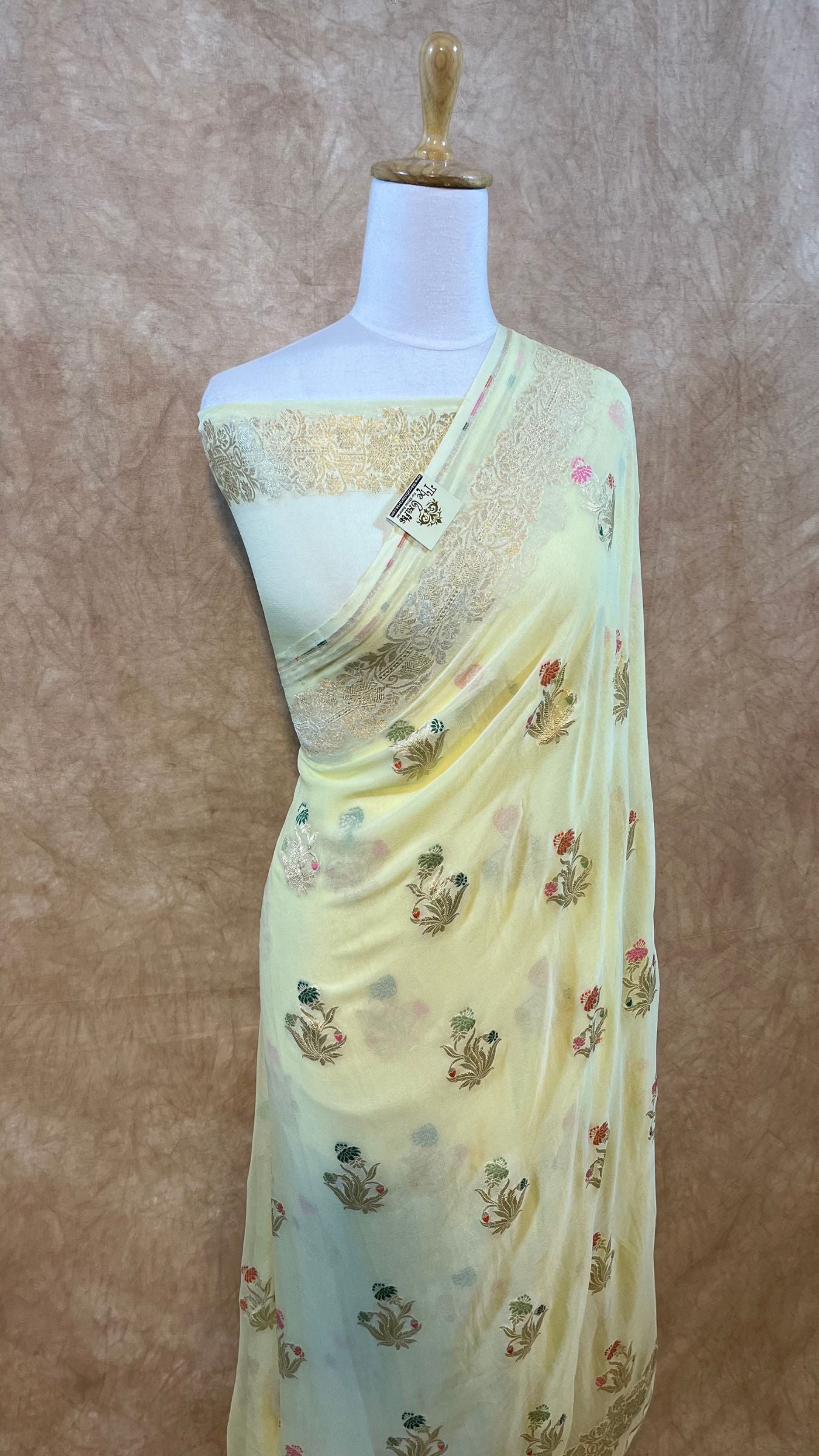 Khaddi Georgette Handloom Banarasi Saree - Jaal with Meenakari