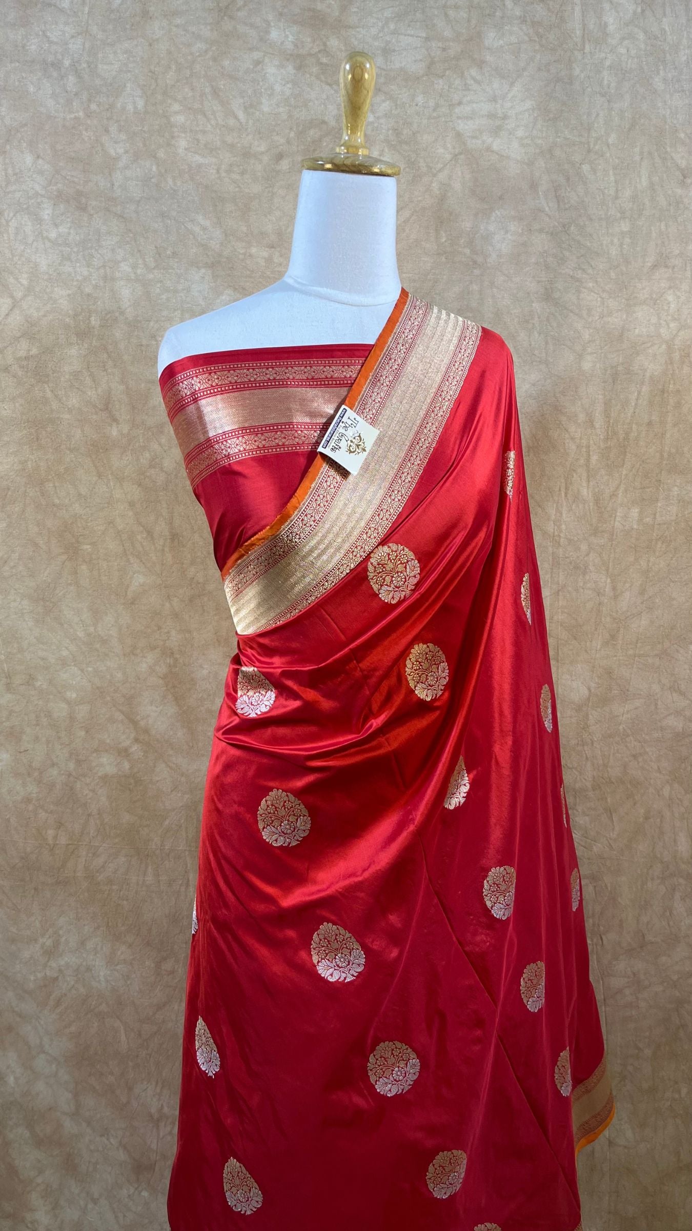 Pure Katan Silk Handloom Banarasi Saree - Kadhua sona rupa work