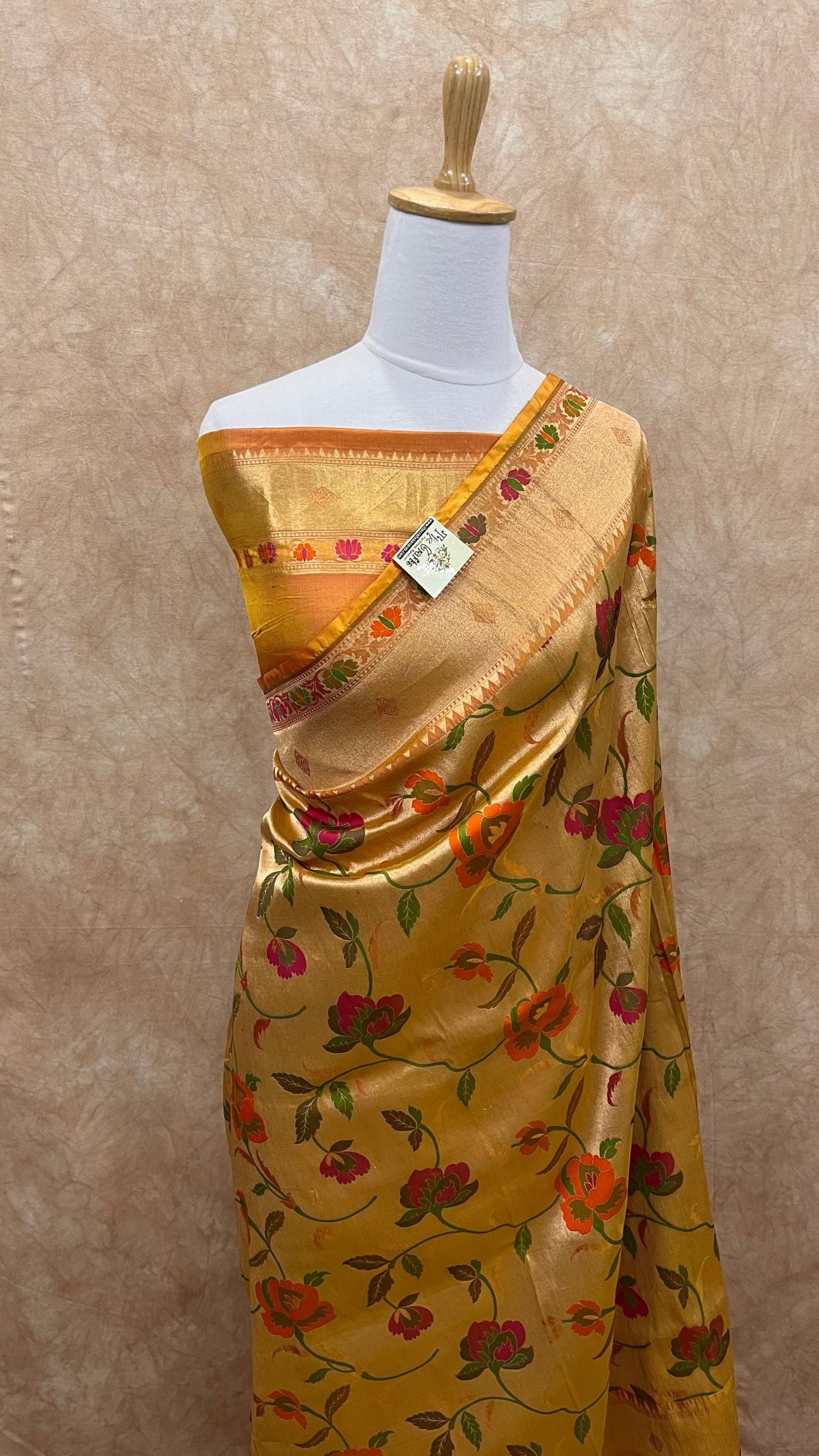 Pure Katan Silk Handloom Banarasi Saree - Kadhua sona rupa work