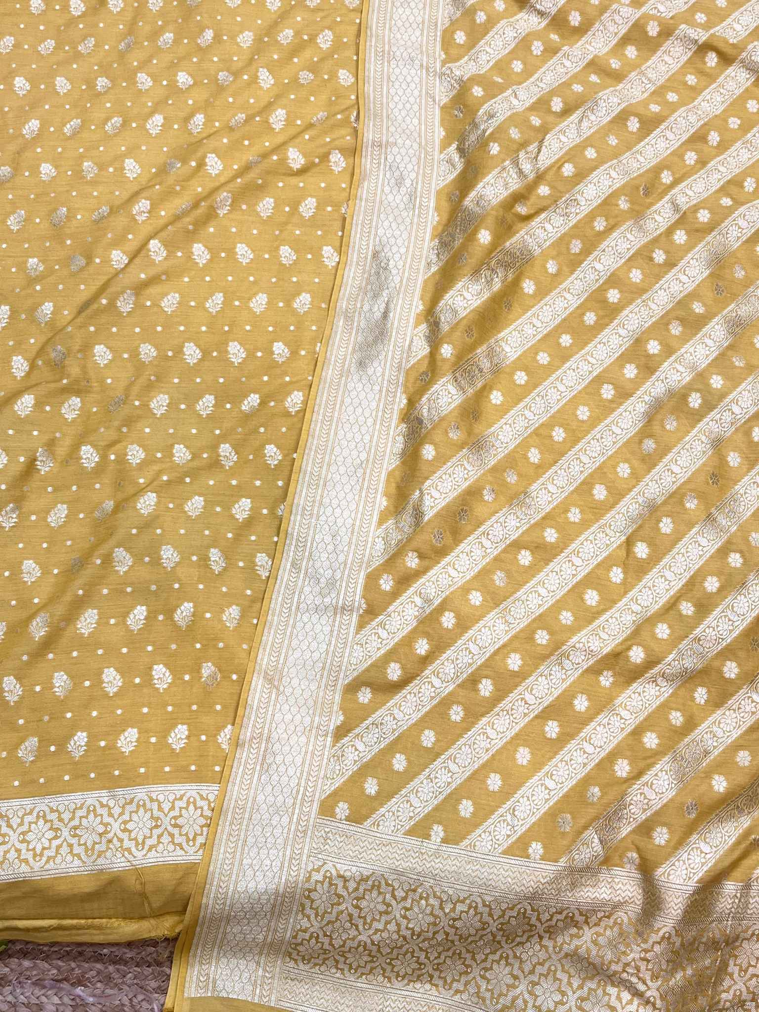 Pure Moonga Silk Handloom Banarasi Dress Material