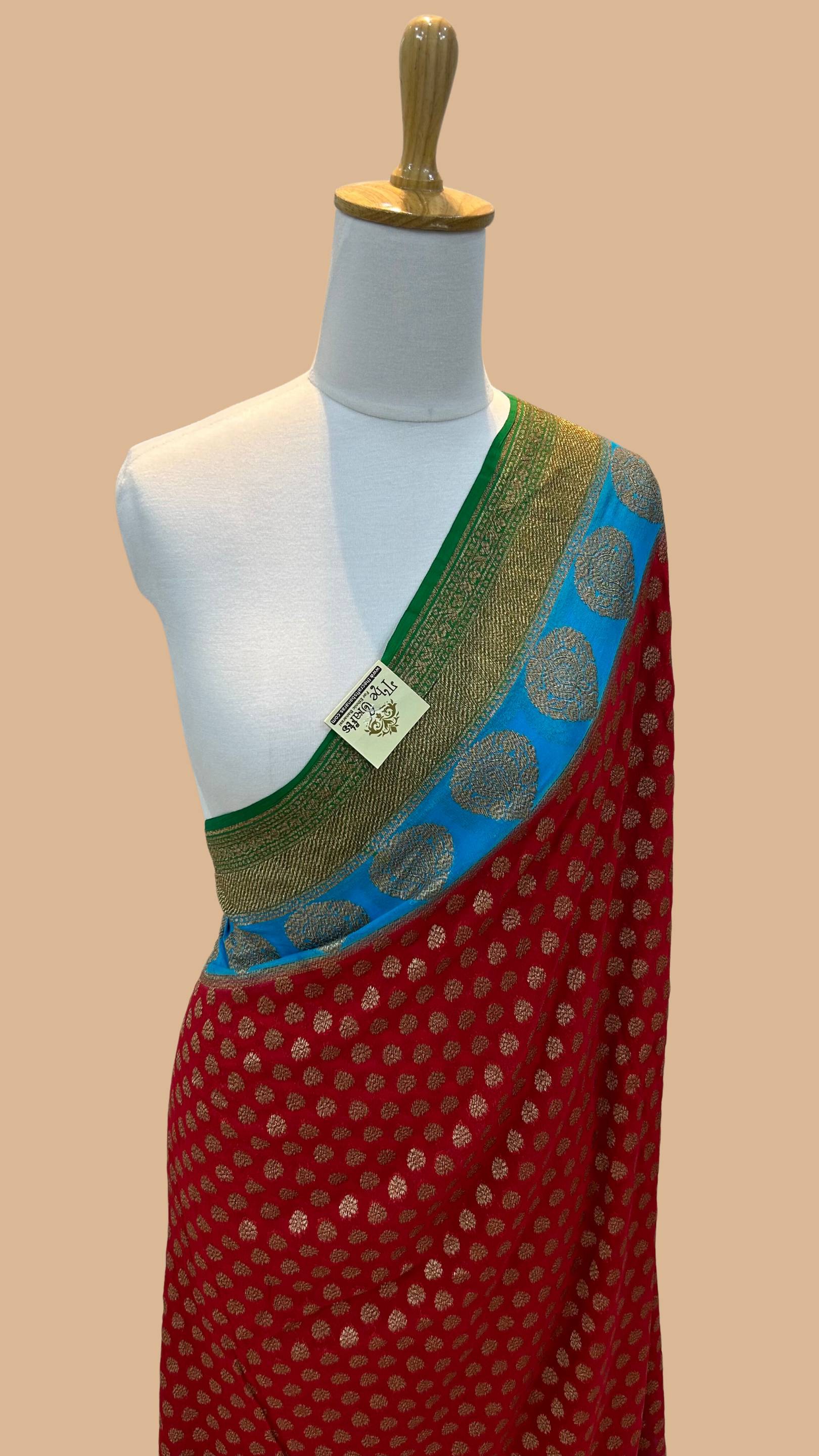 Khaddi Georgette Banarasi Saree - Antique Zari