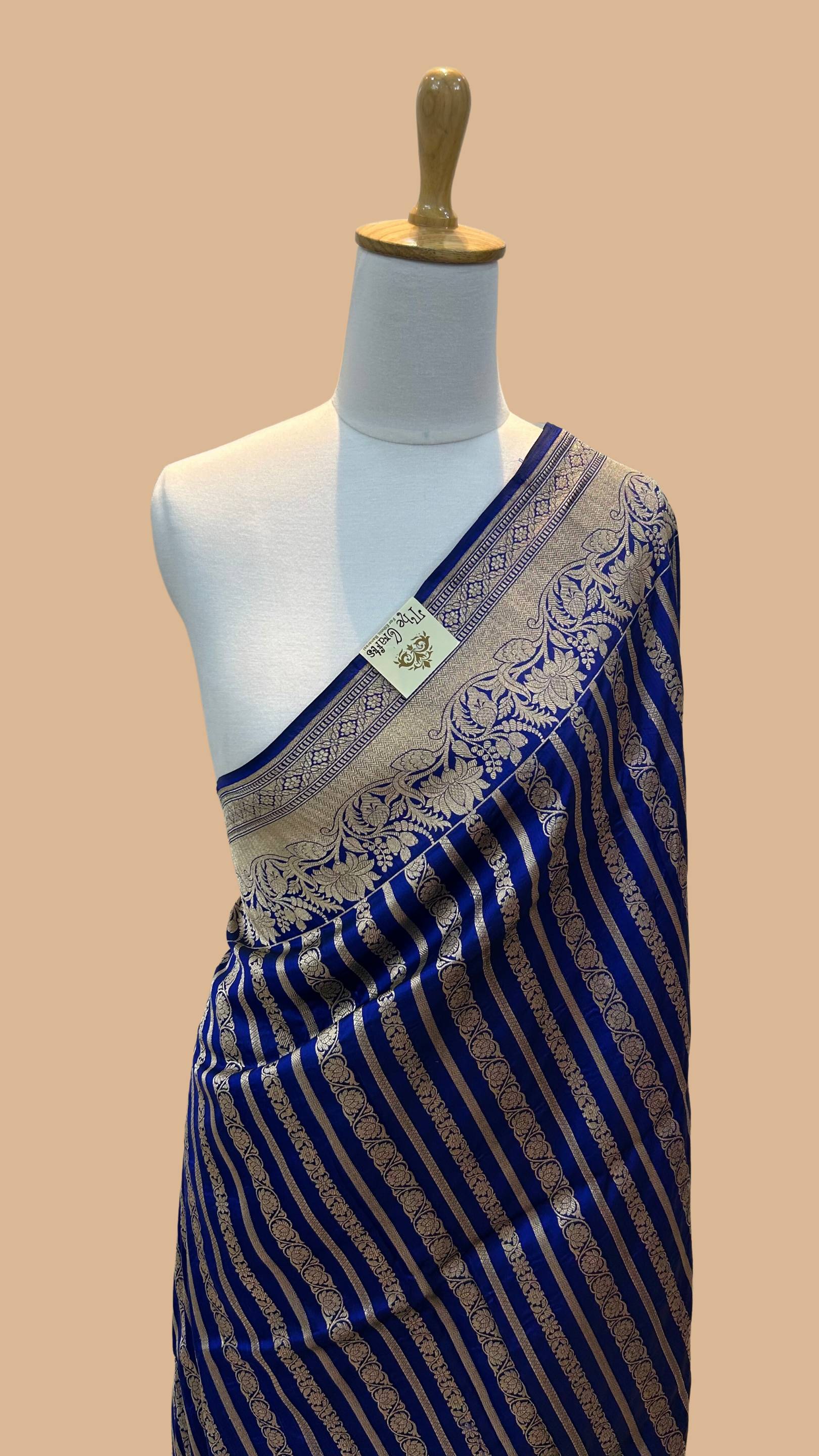 Pure Katan Silk Handloom Banarasi Saree - Jaal work