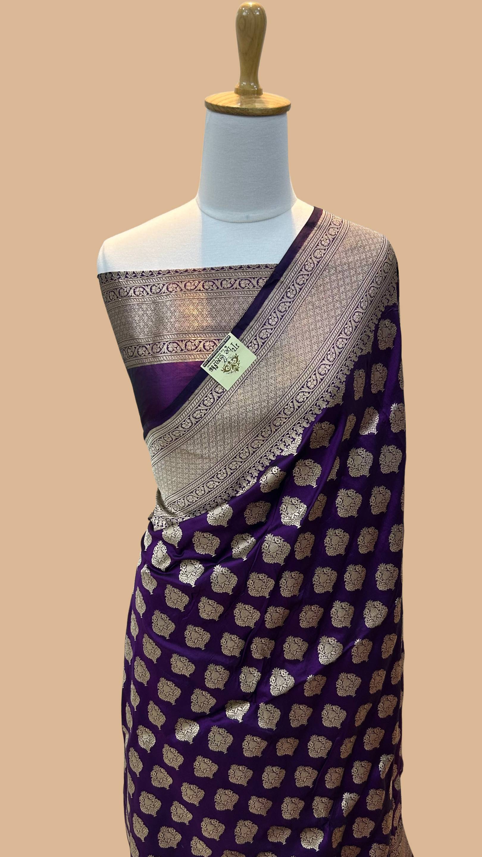 Pure Katan Silk Handloom Banarasi Saree - Jaal work