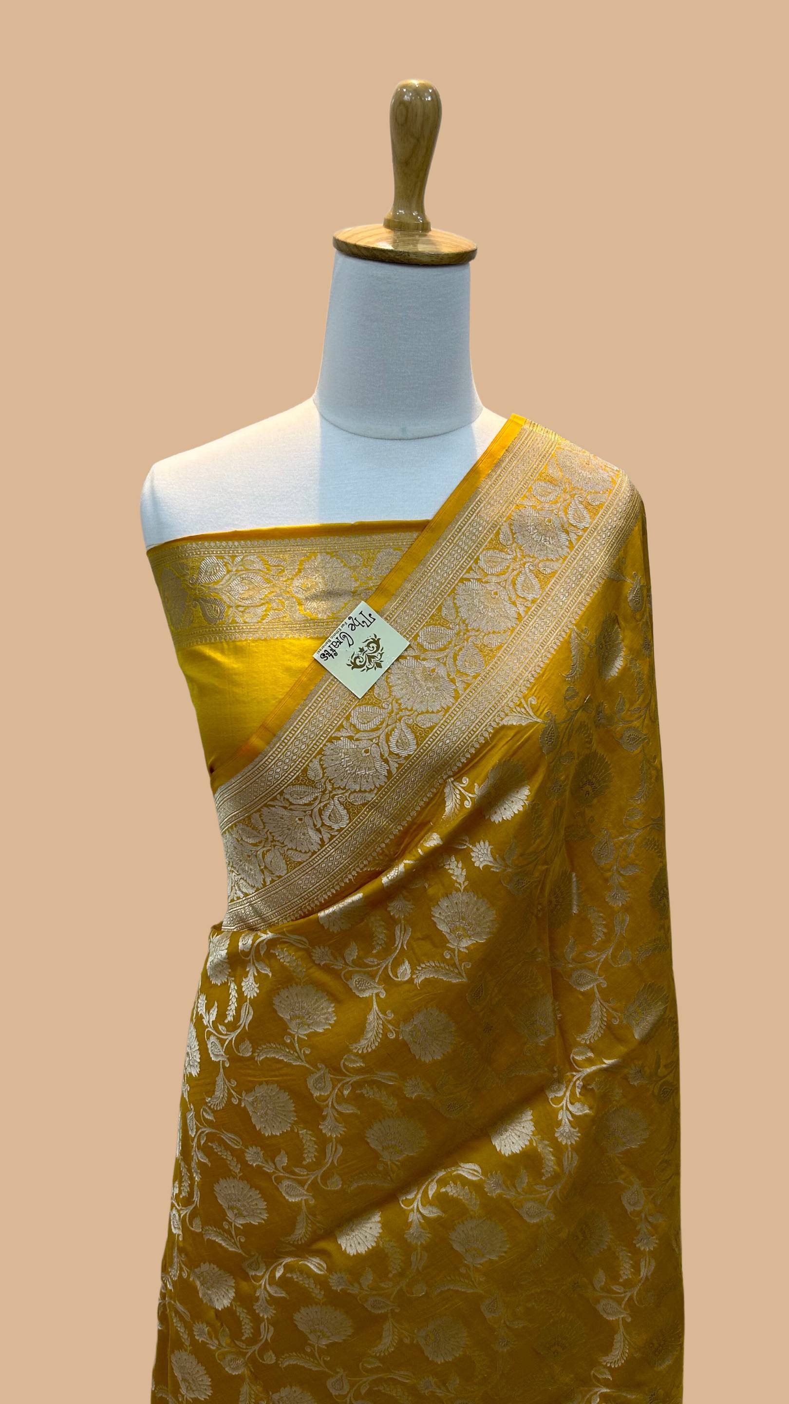 Pure Katan Silk Handloom Banarasi Saree - Jaal work