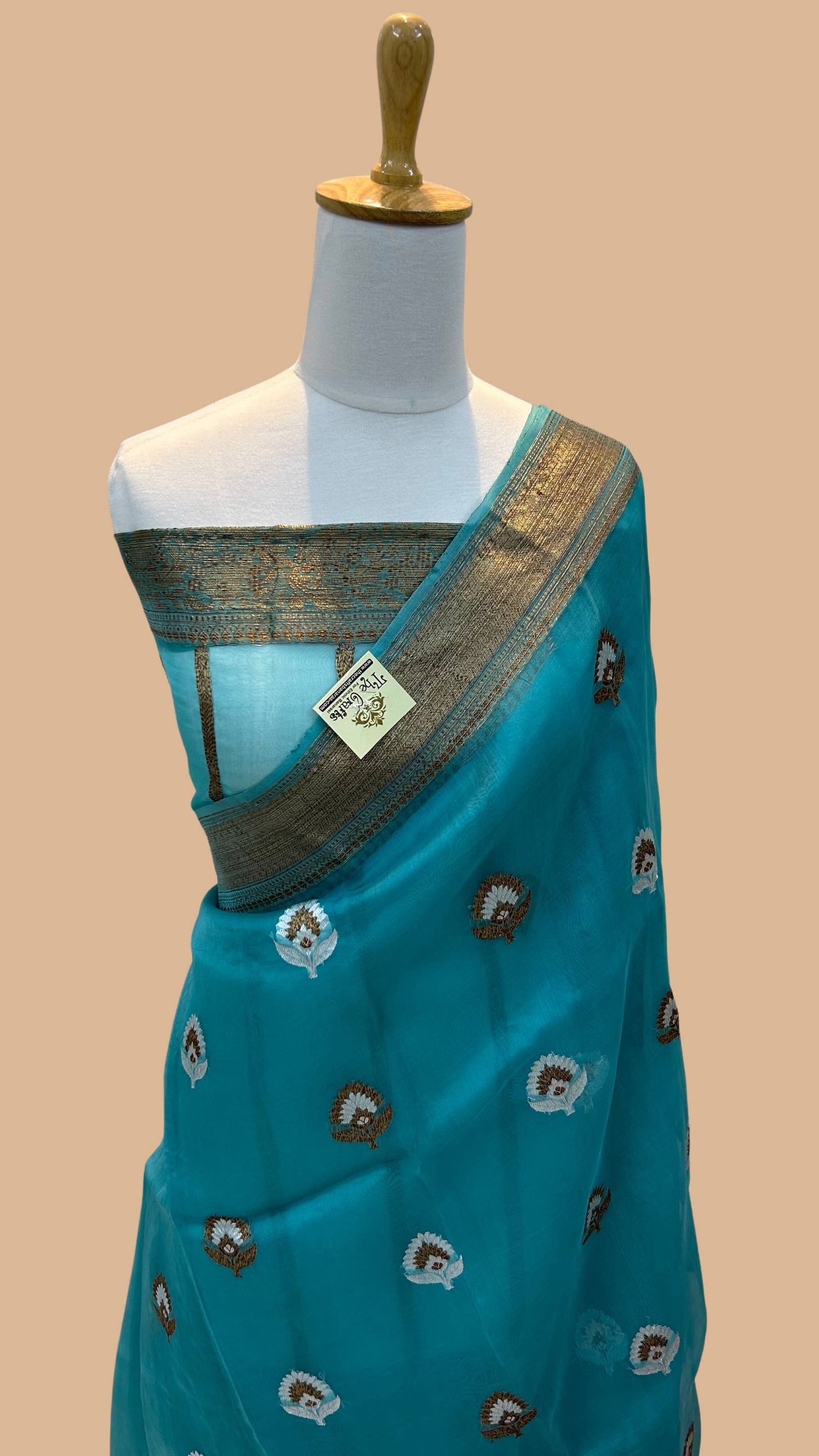 Pure Kora Silk Handloom Banarasi Saree - Alfi Kadhua motifs