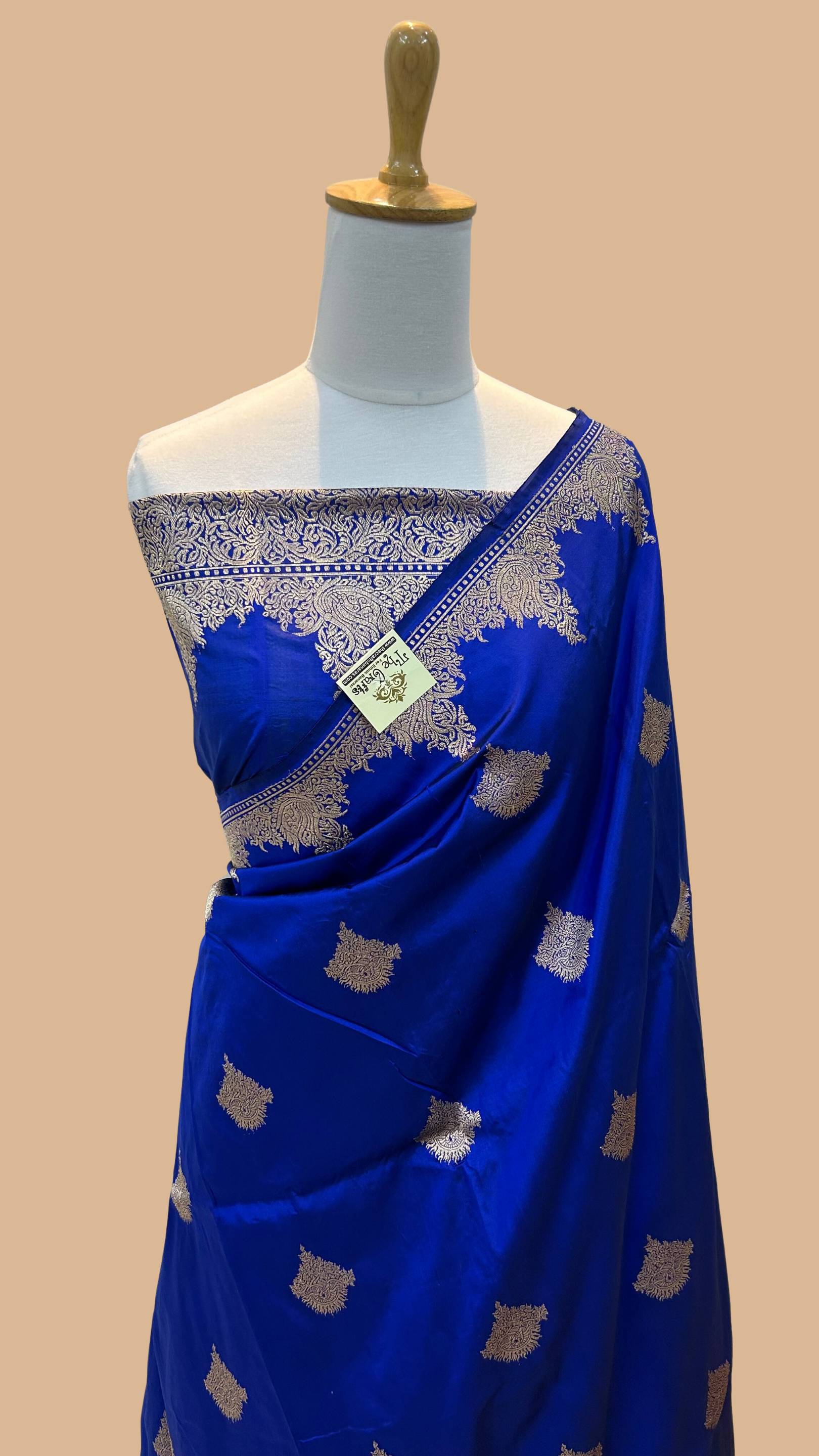 Pure Katan Silk Handloom Banarasi Saree - Jaal work