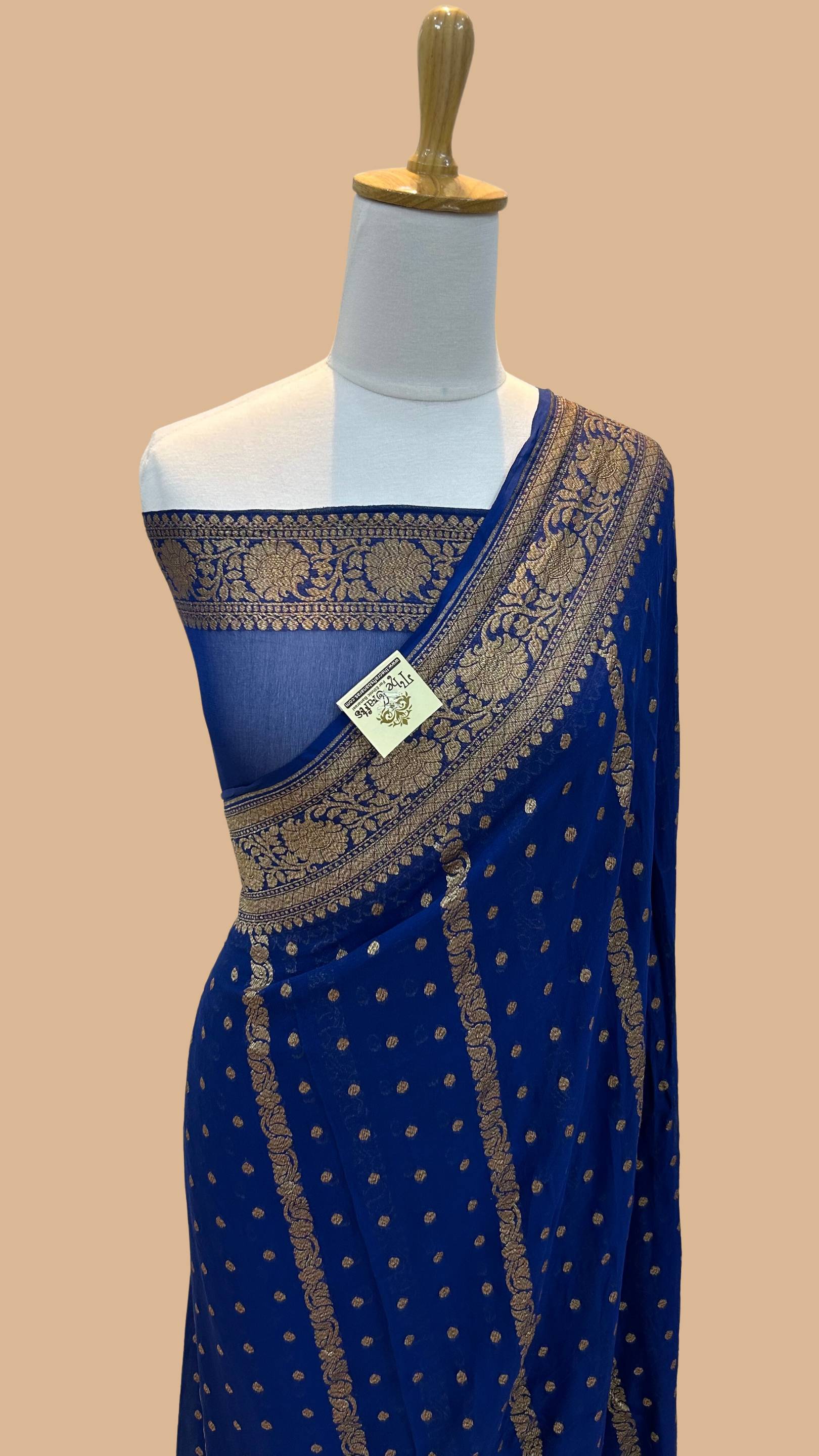 Khaddi Georgette Banarasi Saree - Antique Zari