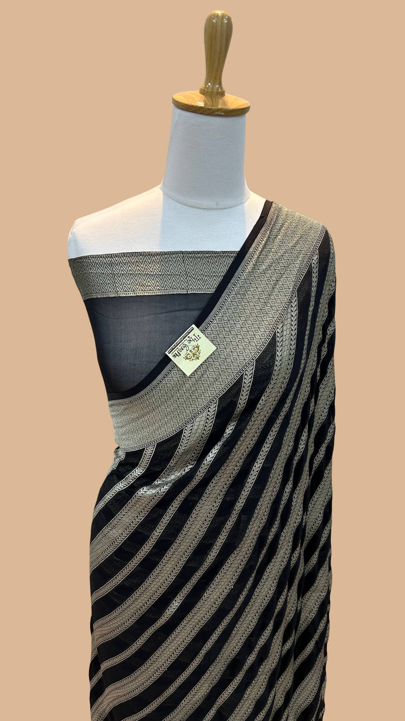 Khaddi Georgette Banarasi Saree - Water Zari