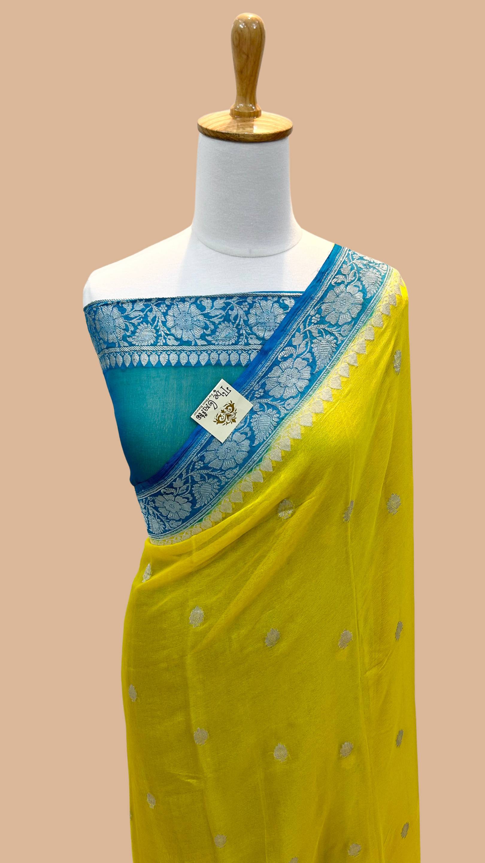 Pure Georgette Banarasi Handloom Saree - Silver Zari