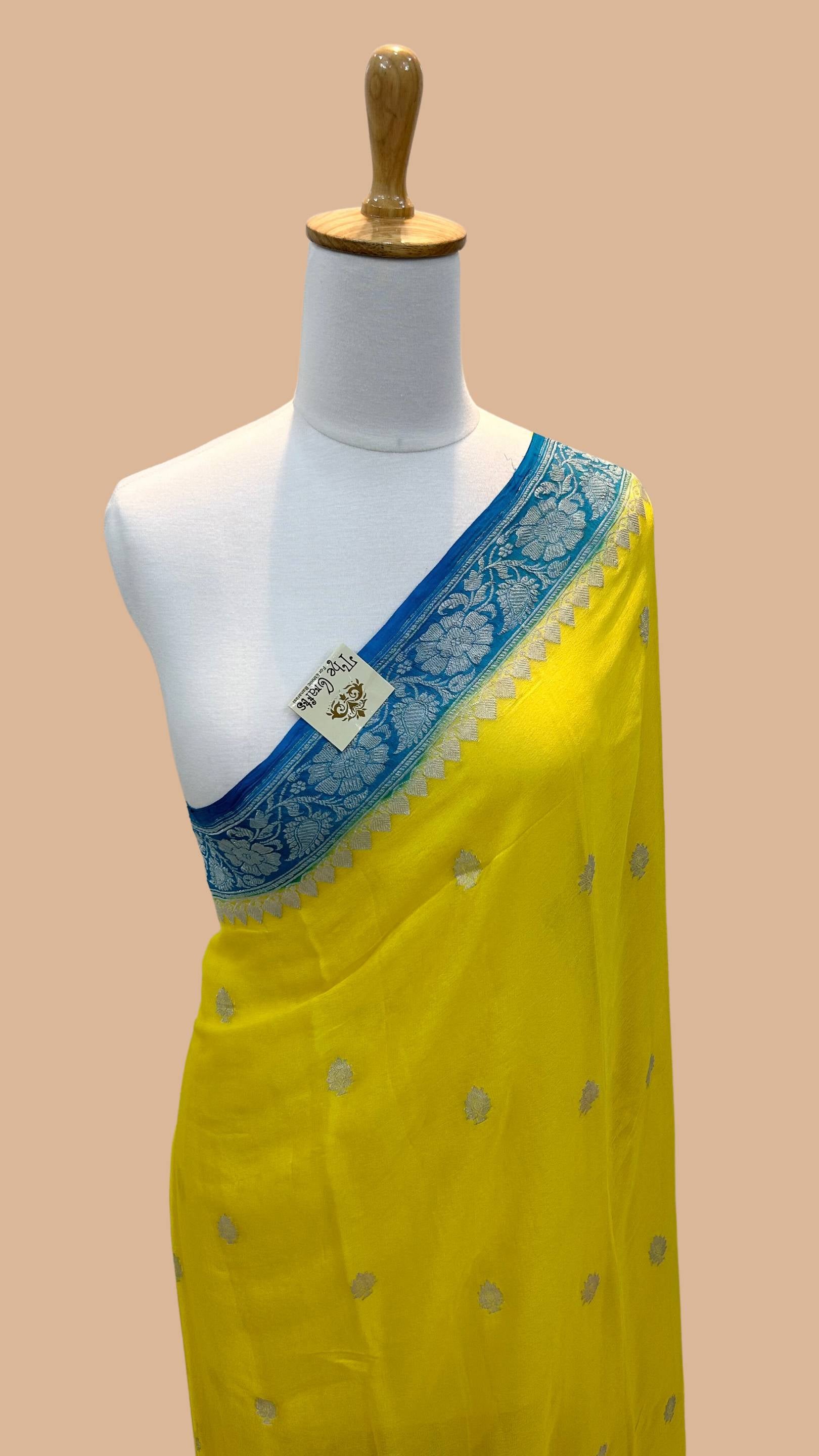 Pure Georgette Banarasi Handloom Saree - Silver Zari