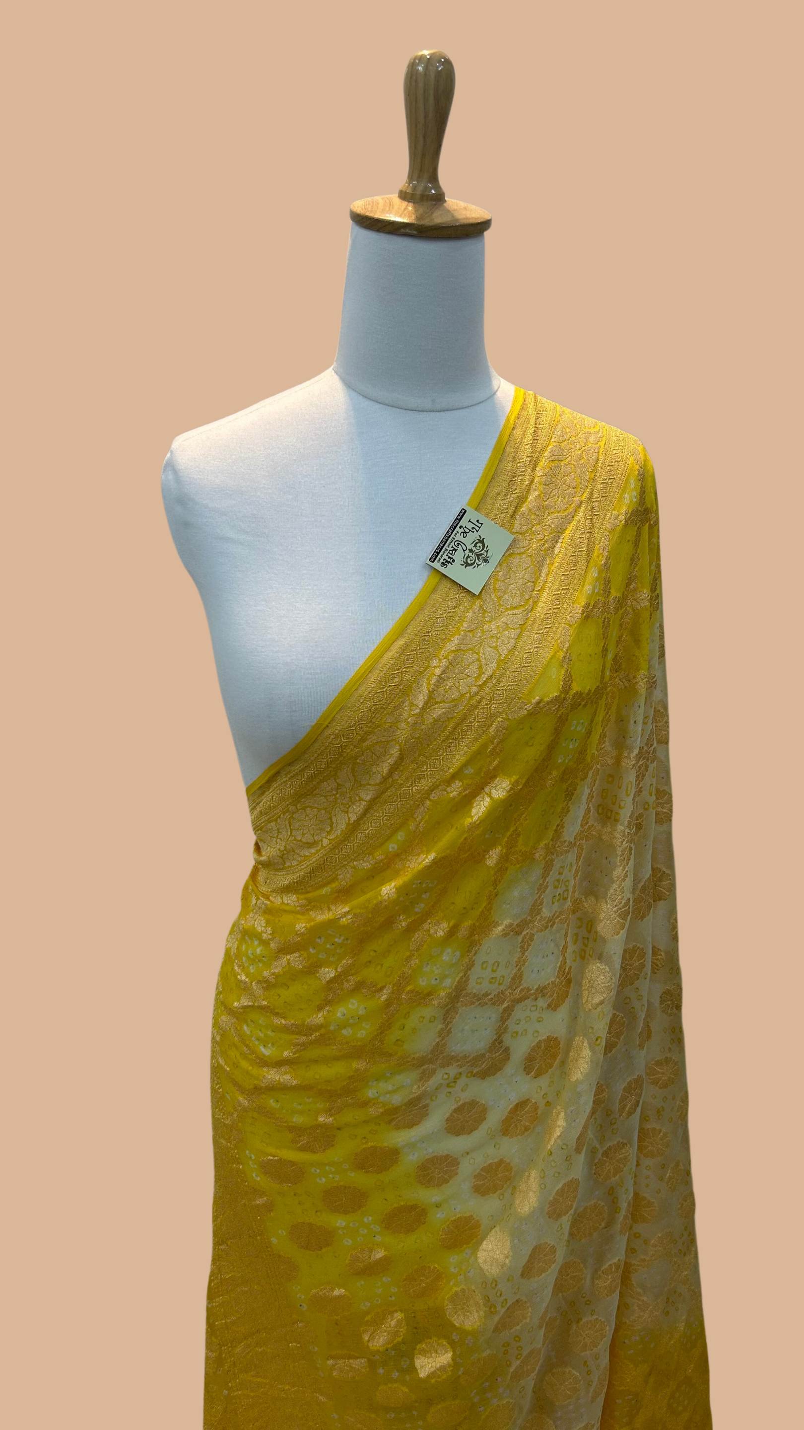 Khaddi Georgette Banarasi Handloom Bandhej Dupatta