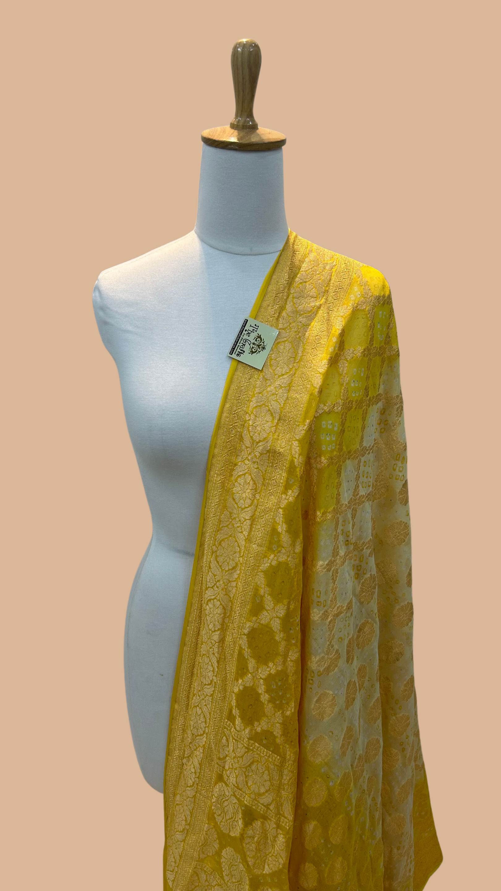 Khaddi Georgette Banarasi Handloom Bandhej Dupatta