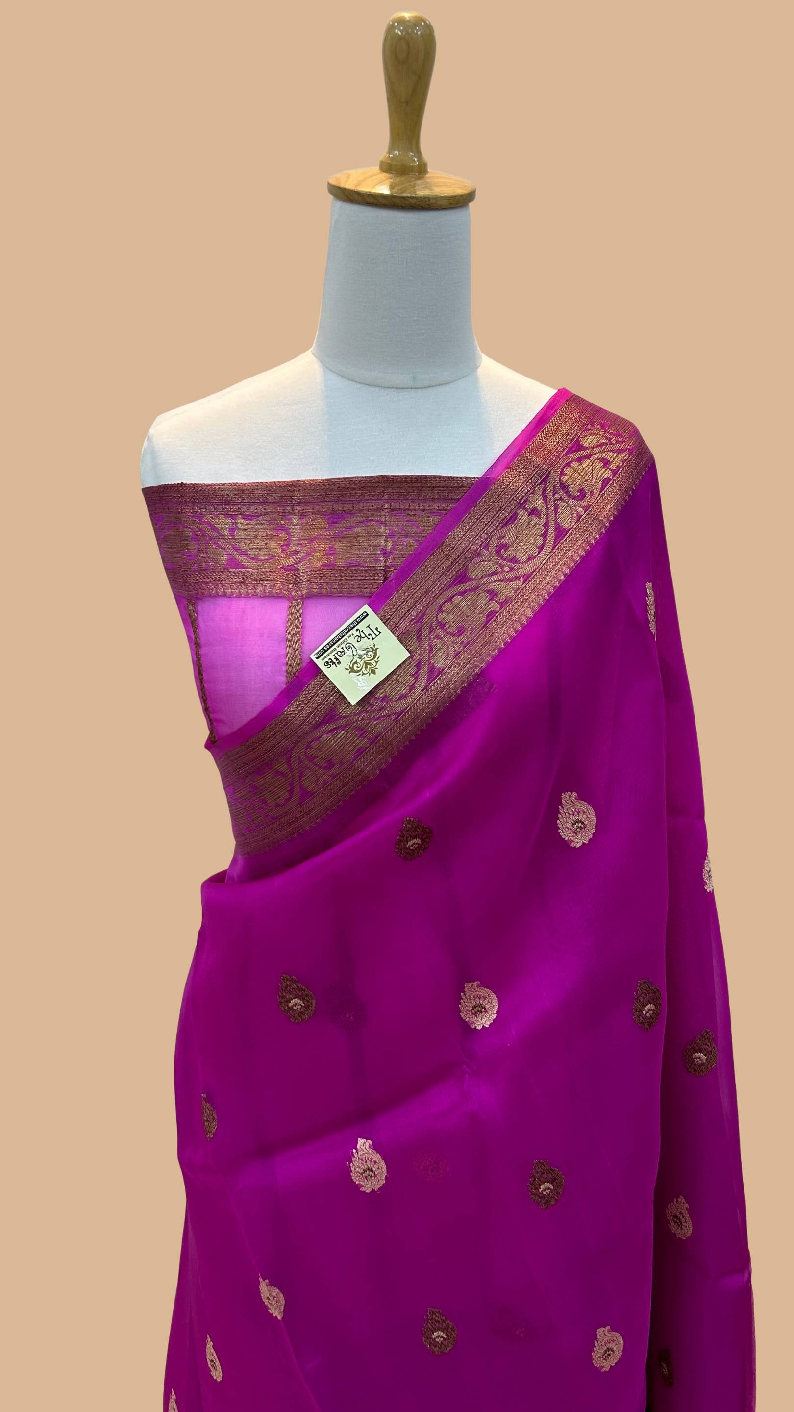 Pure Kora Silk Handloom Banarasi Saree - Alfi Kadhua motifs