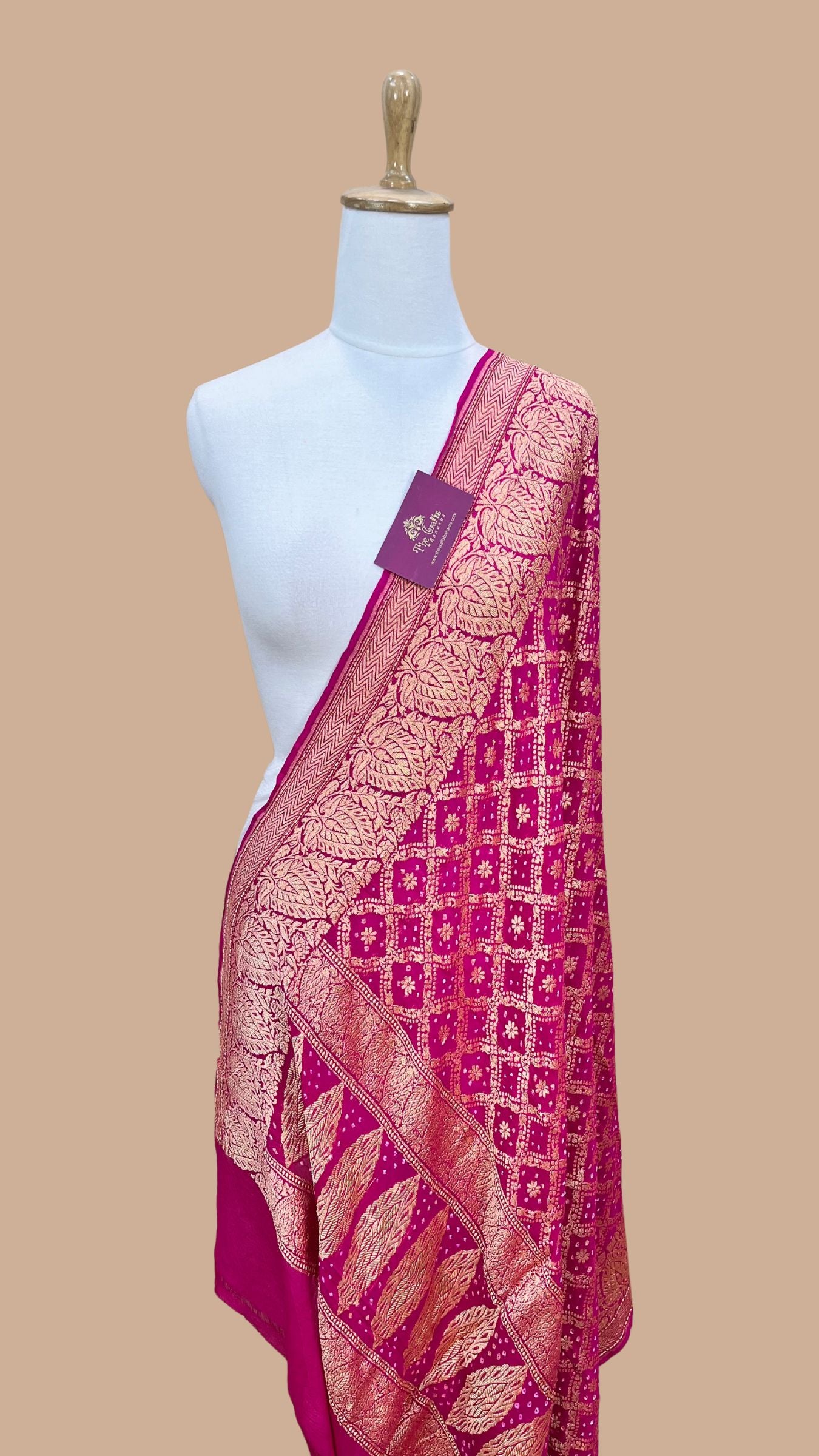 Khaddi Georgette Banarasi Handloom Bandhej Dupatta