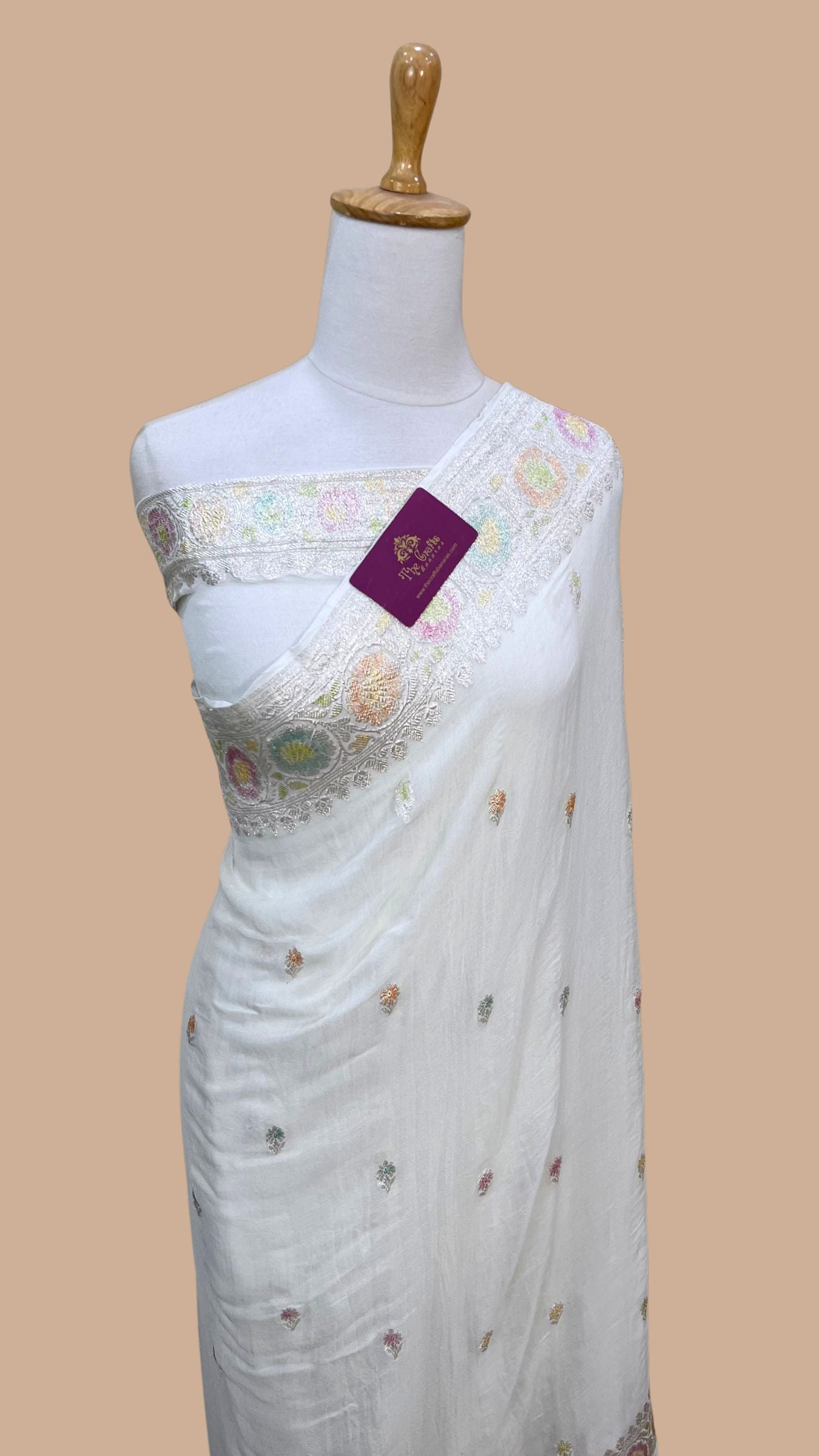 Pure Georgette Handloom Banarasi Saree - Silver Zari
