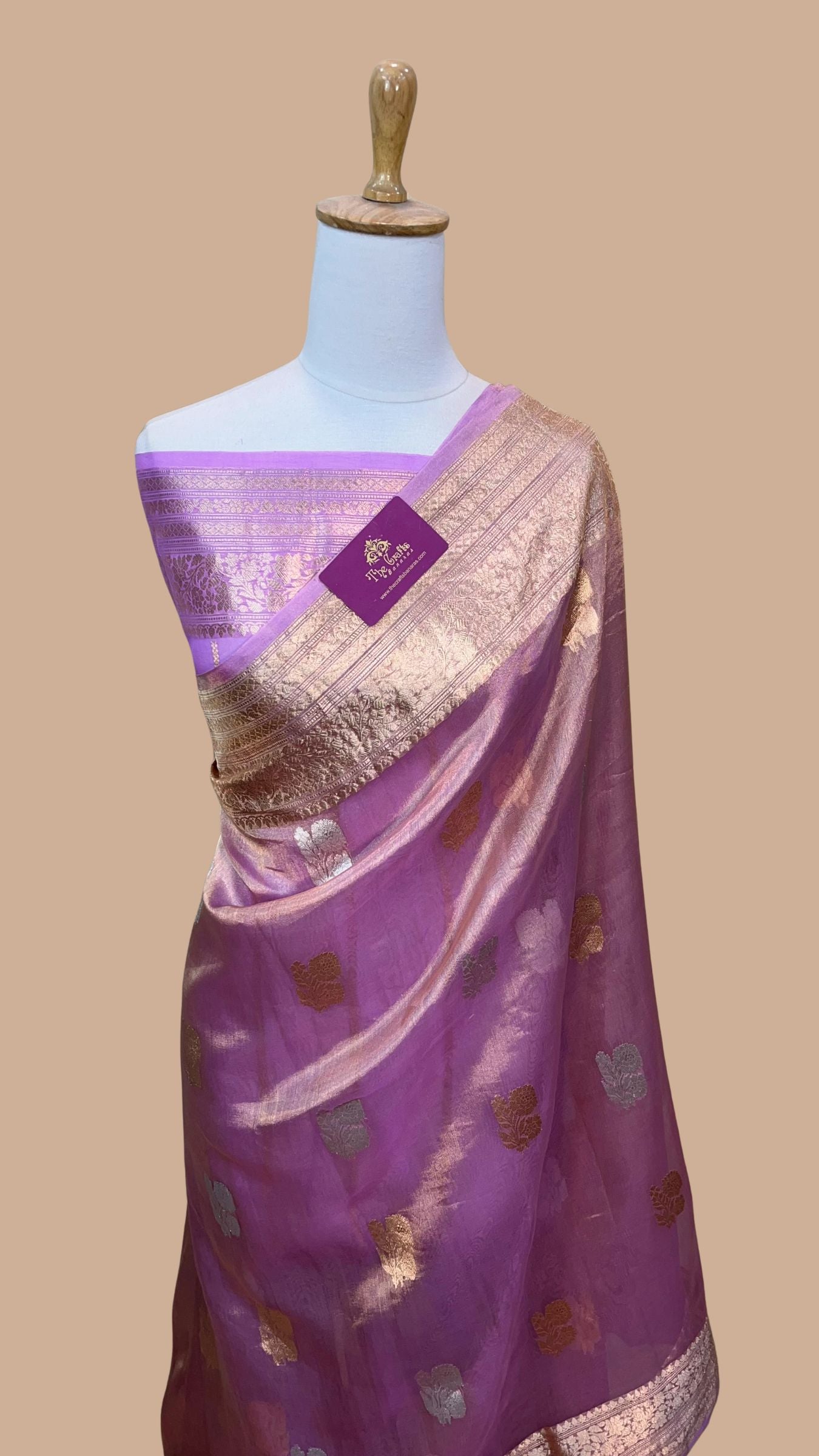 Pure Tissue Silk Handloom Banarasi Saree- Kadhua Motifs