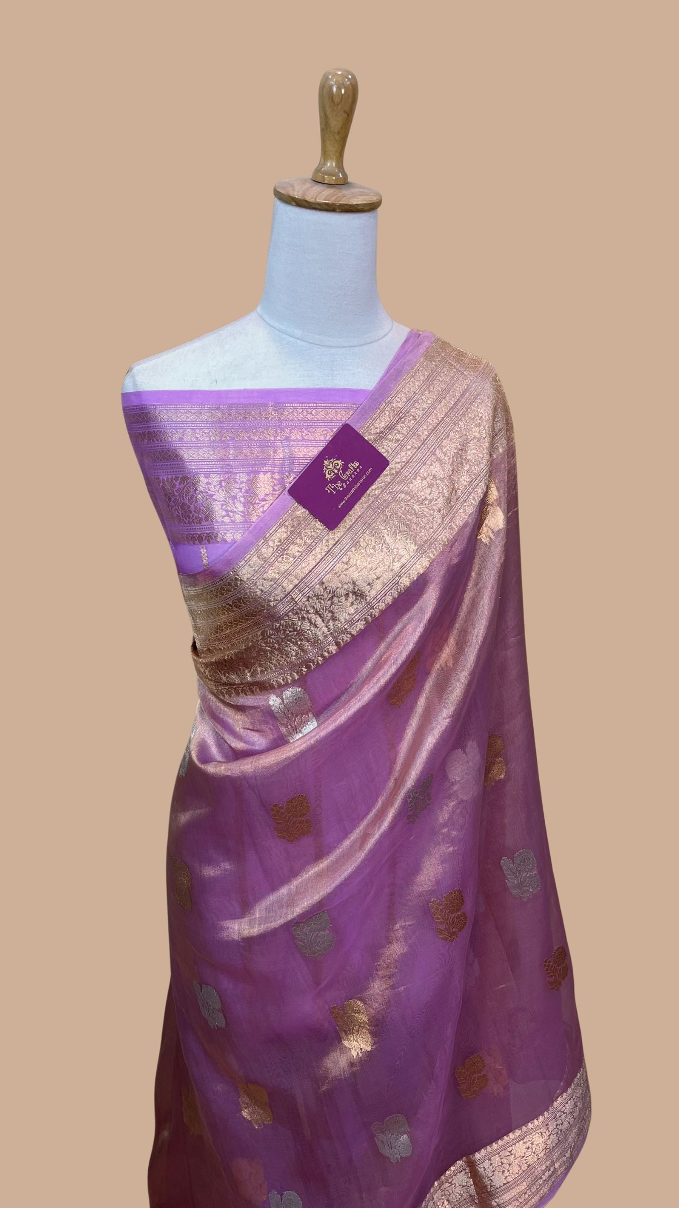 Pure Tissue Silk Handloom Banarasi Saree- Kadhua Motifs