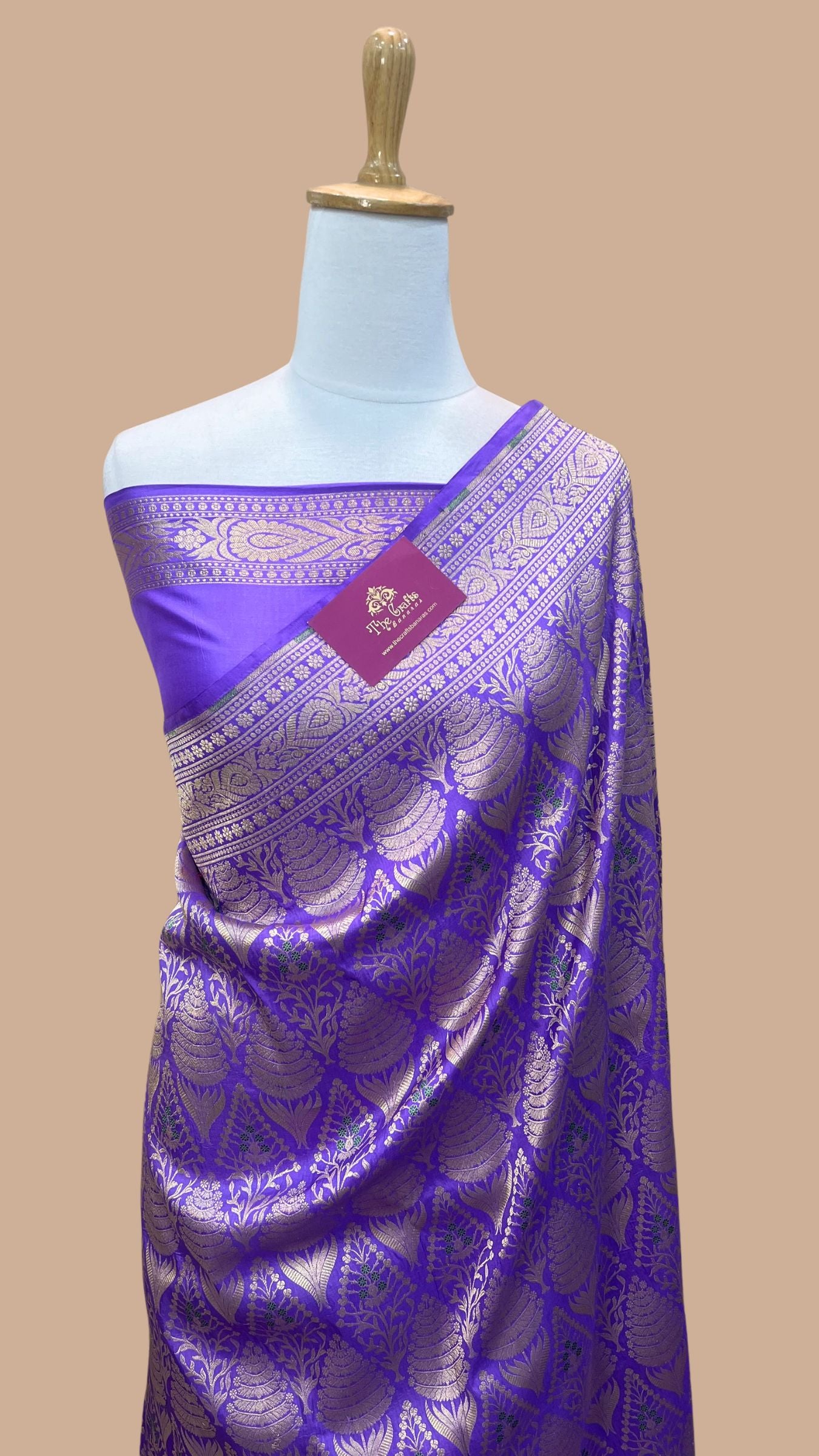 Pure Katan Silk Handloom Banarasi Saree - Tanchui Brocade Meena