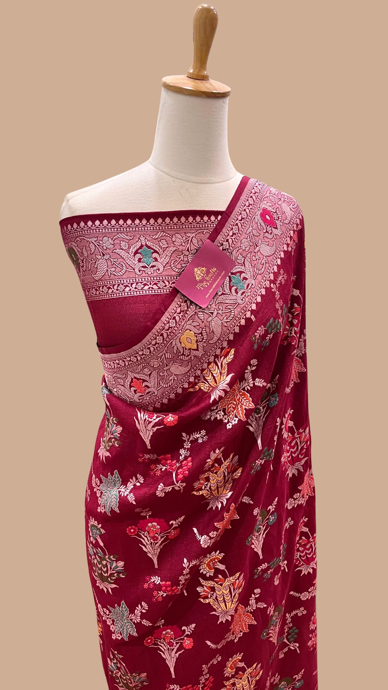 Tussar Georgette Handloom Banarasi Saree - Jaal with Meenakari