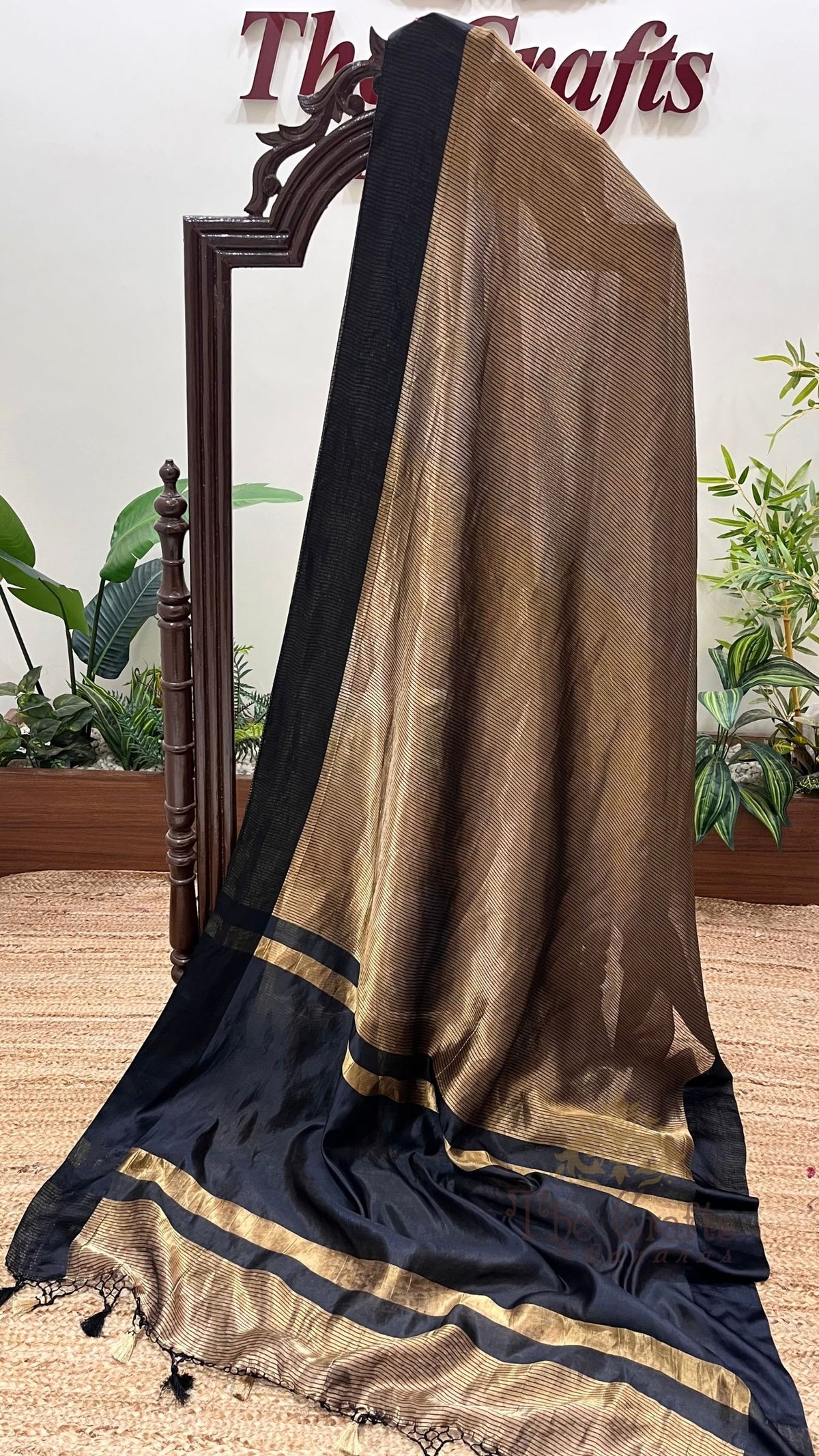 Pure Tissue Silk Handloom Banarasi Saree - with Satin Border