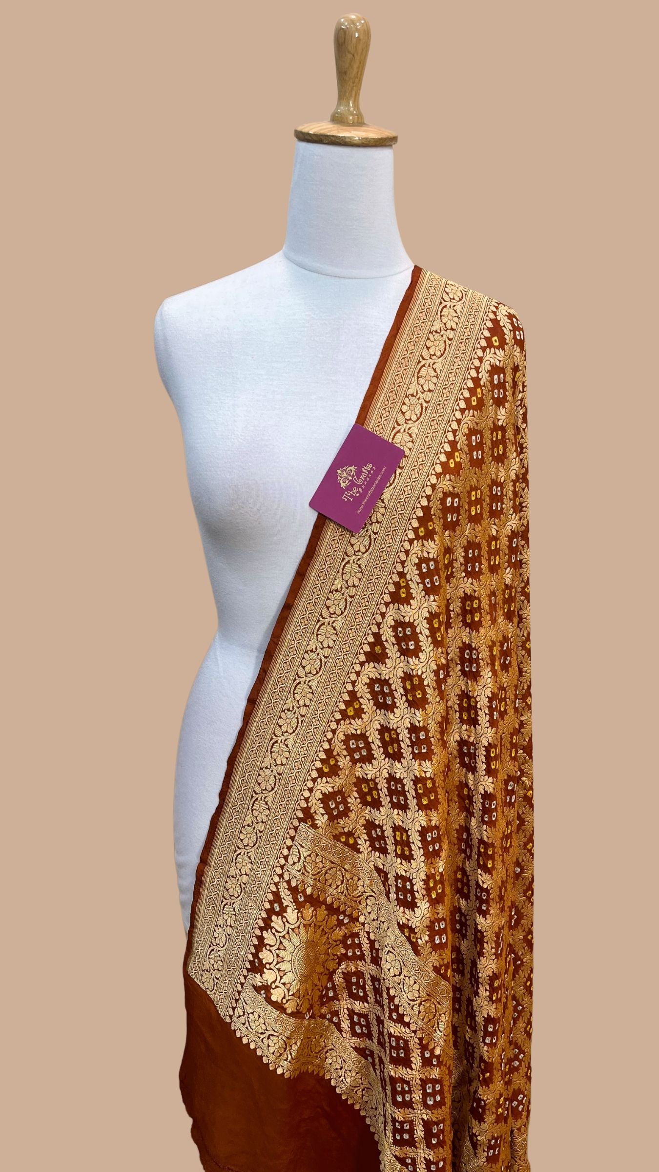 Khaddi Georgette Banarasi Handloom Bandhej Dupatta