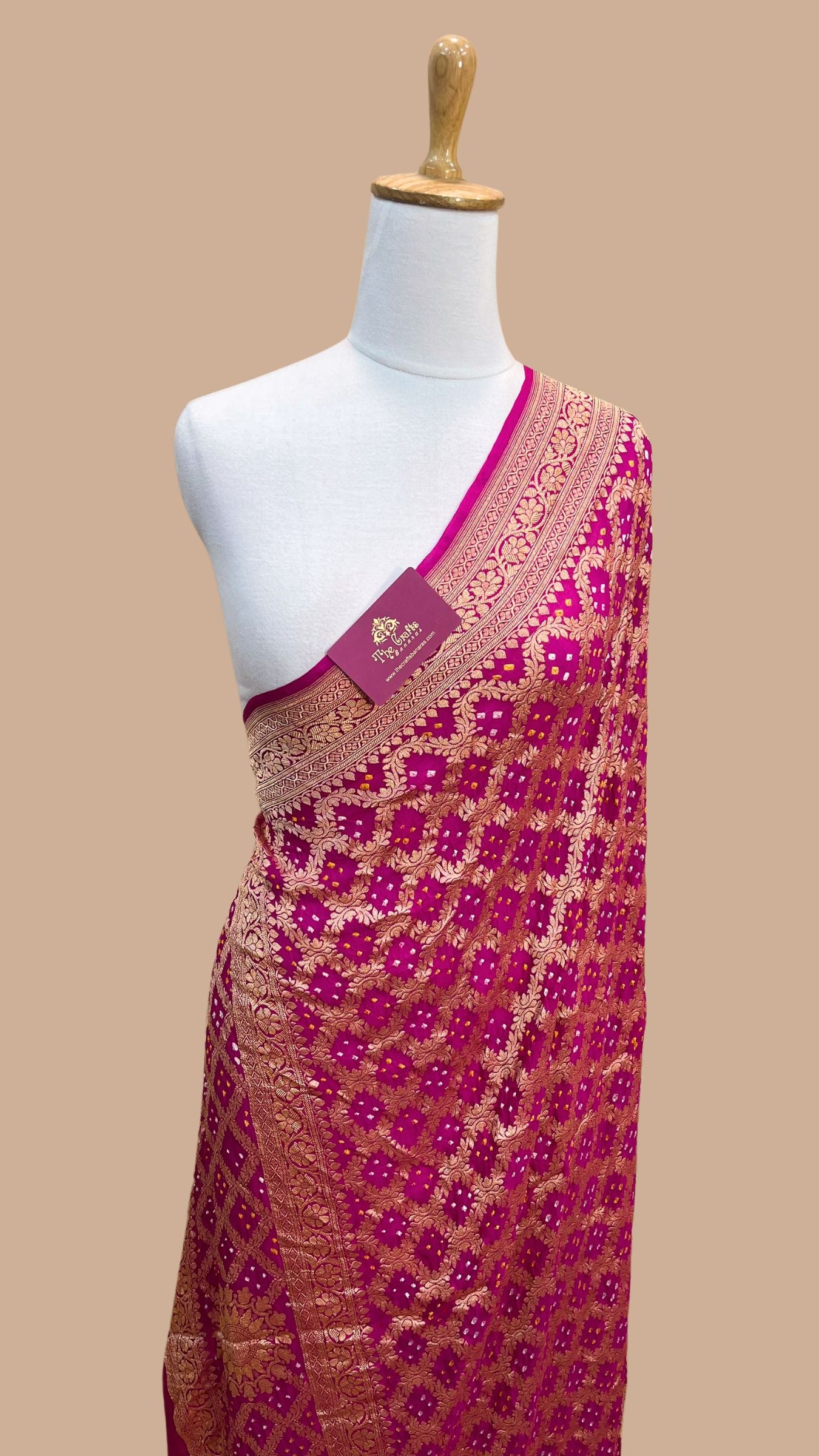 Khaddi Georgette Banarasi Handloom Bandhej Dupatta