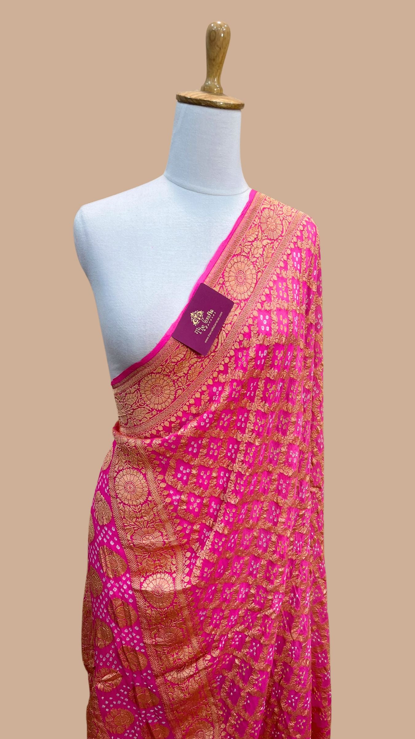 Khaddi Georgette Banarasi Handloom Bandhej Dupatta