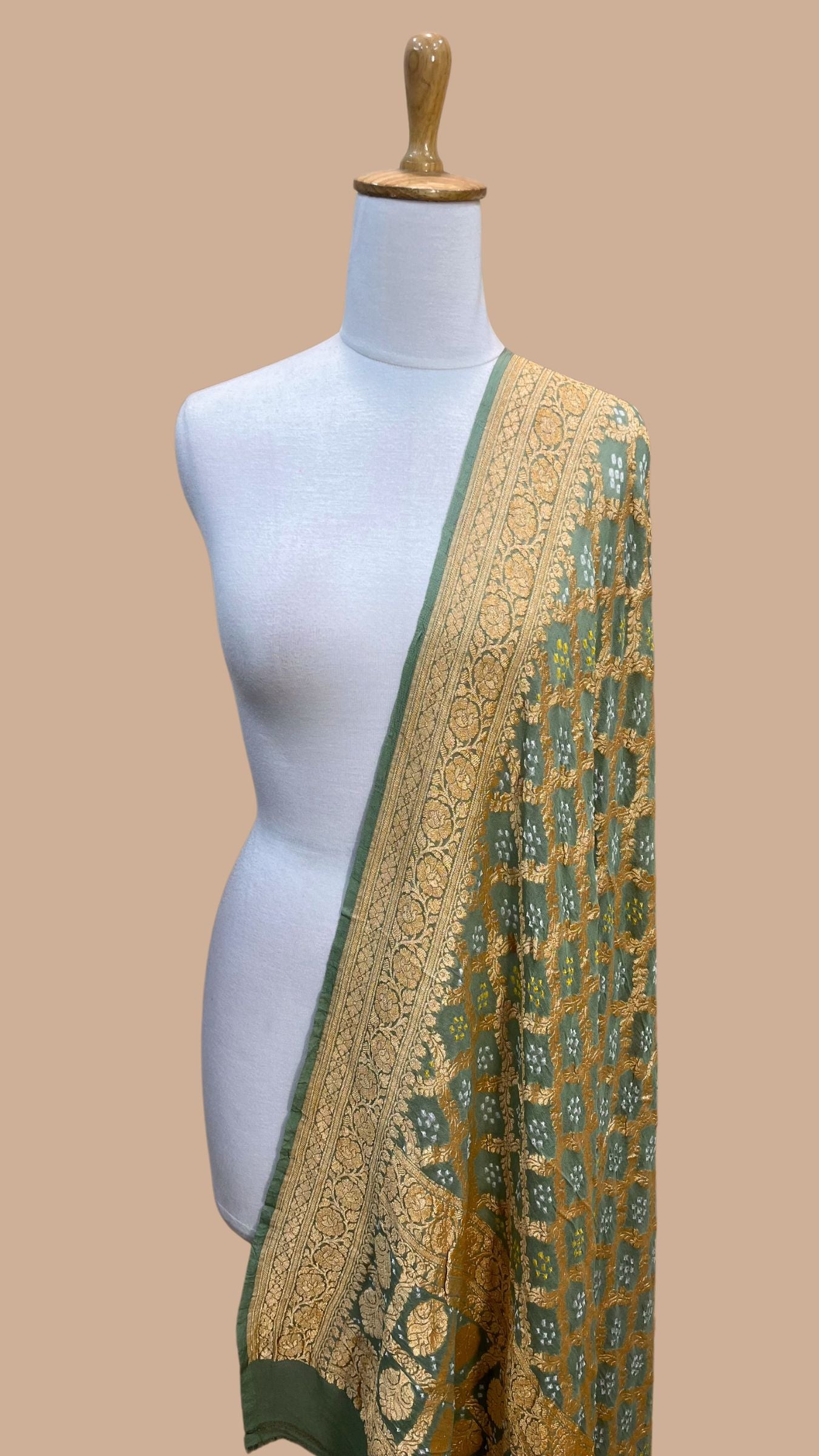 Khaddi Georgette Banarasi Handloom Bandhej Dupatta