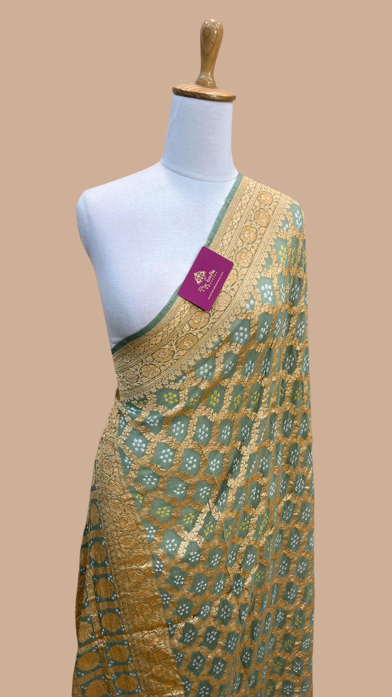 Khaddi Georgette Banarasi Handloom Bandhej Dupatta