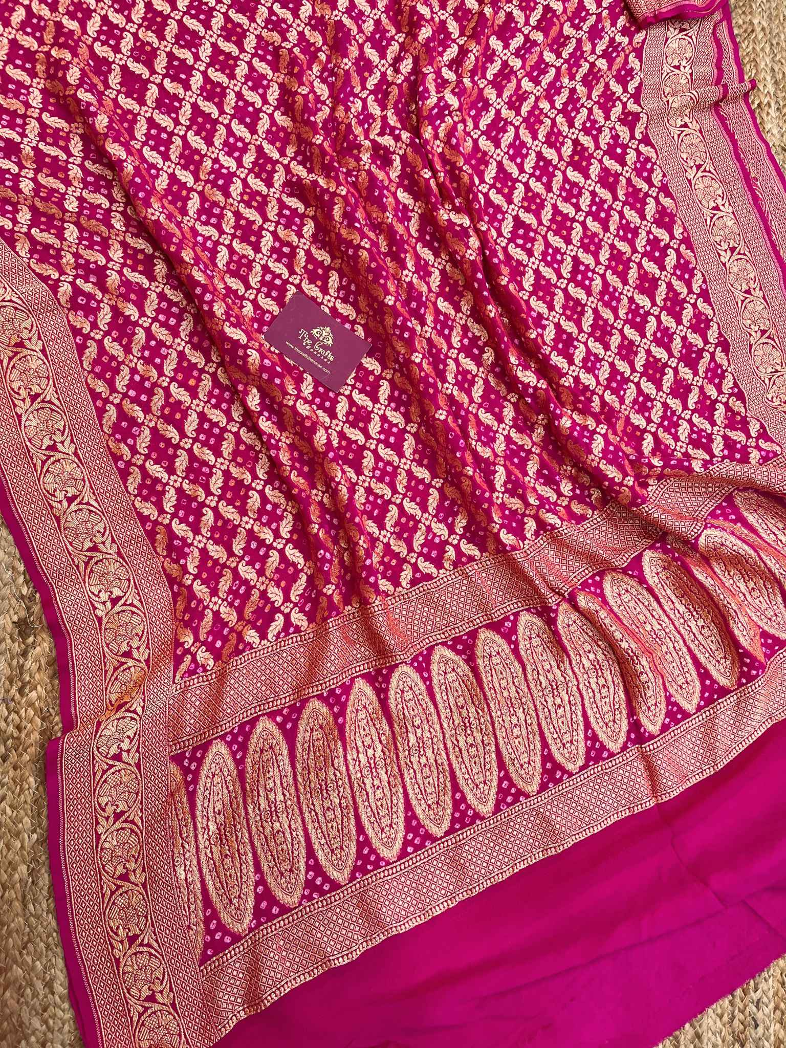 Khaddi Georgette Banarasi Handloom Bandhej Dupatta