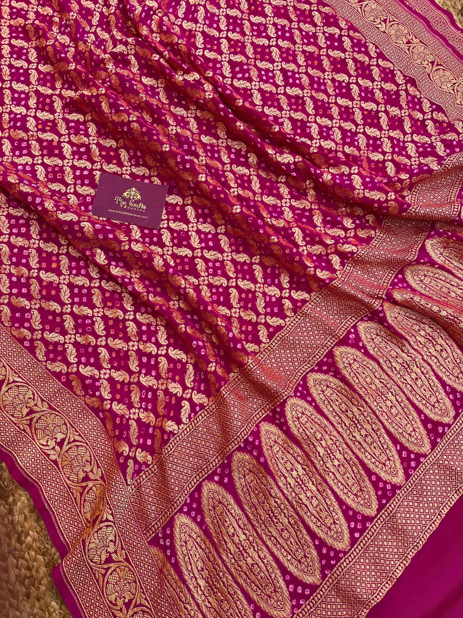 Khaddi Georgette Banarasi Handloom Bandhej Dupatta