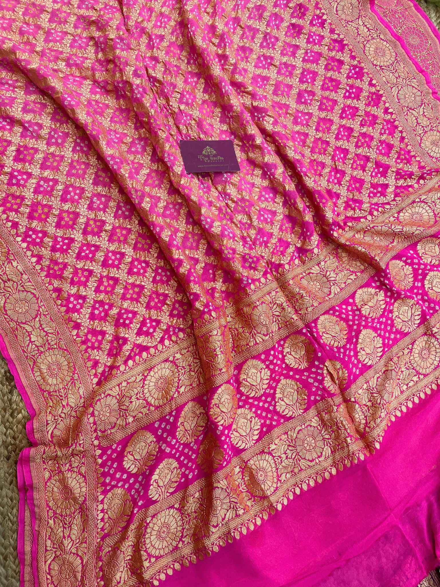 Khaddi Georgette Banarasi Handloom Bandhej Dupatta