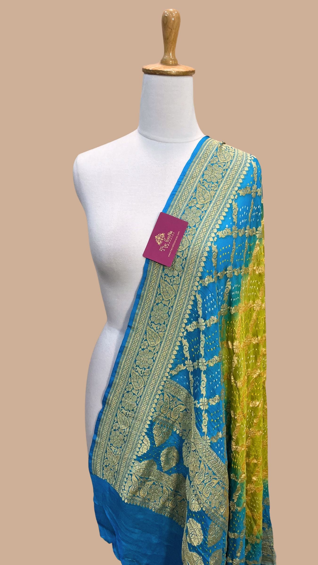 Khaddi Georgette Banarasi Handloom Bandhej Dupatta