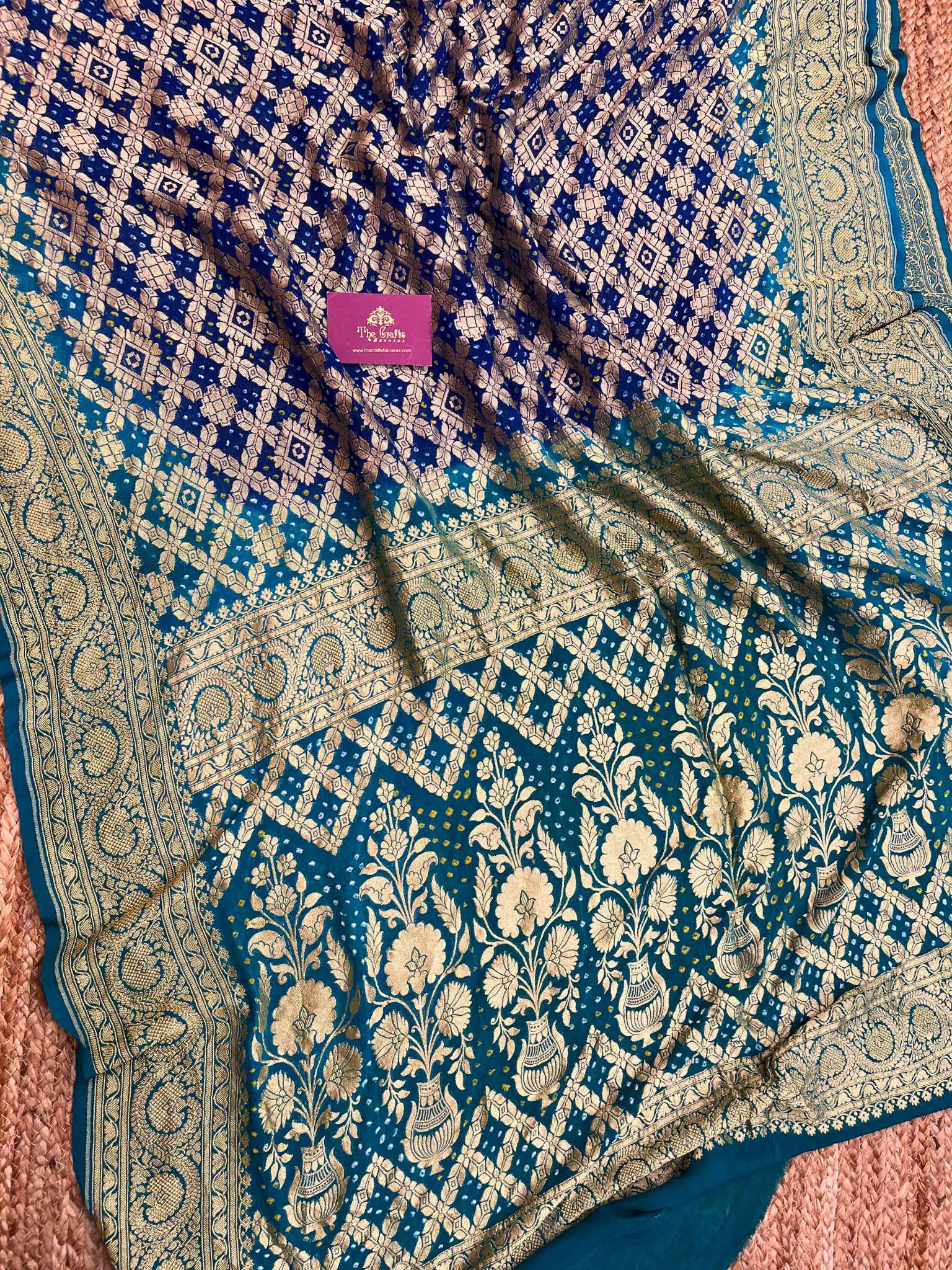 Khaddi Georgette Banarasi Handloom Bandhej Dupatta