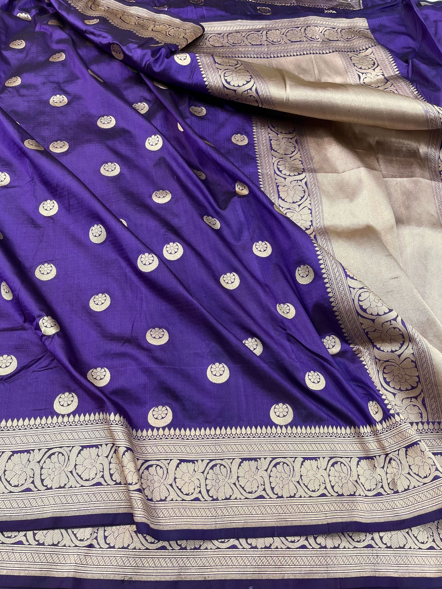 Pure Katan Silk Handloom Banarasi Saree - Chand Tara Motifs