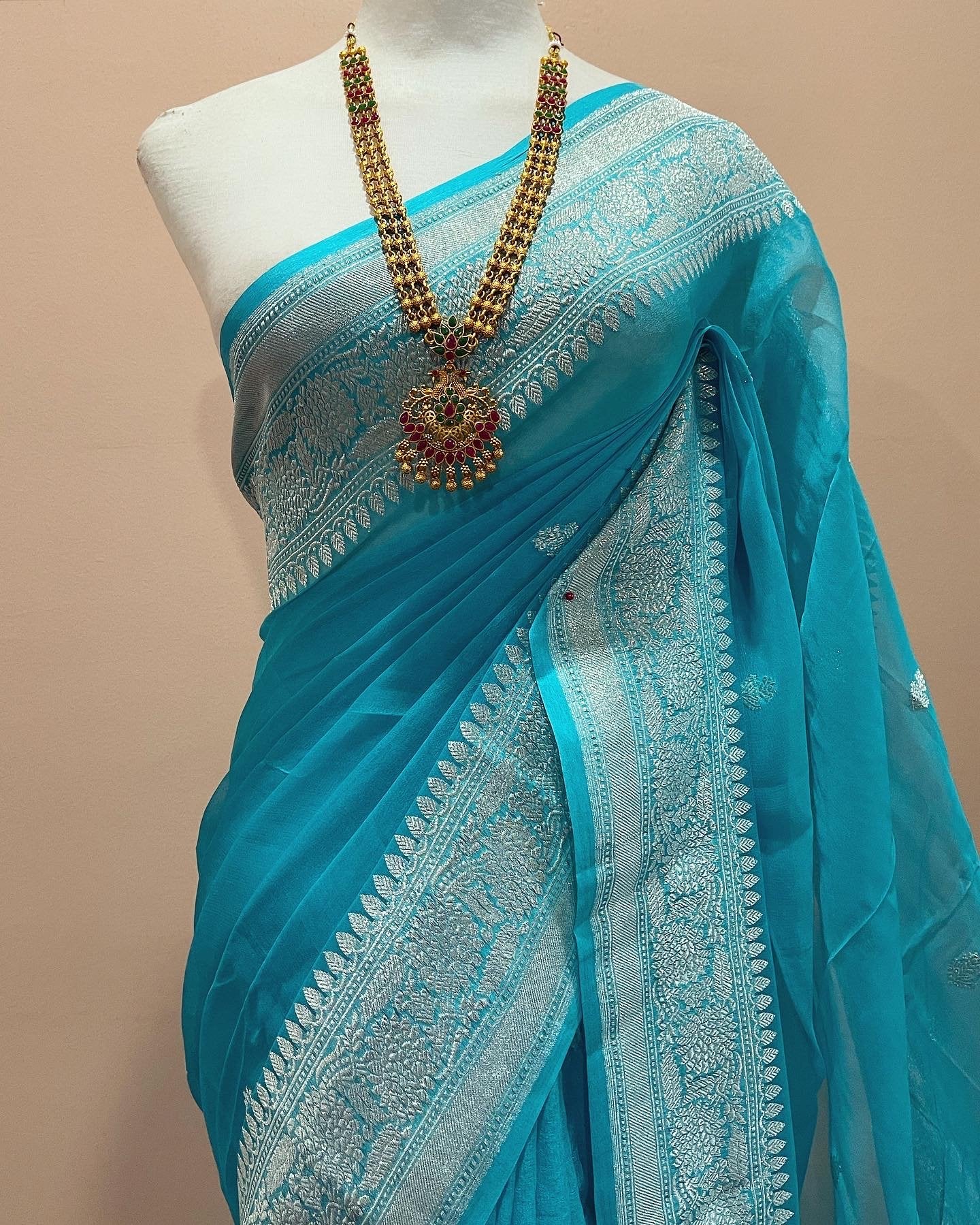 Pure Georgette Handloom Banarasi Saree - The Crafts Clothing