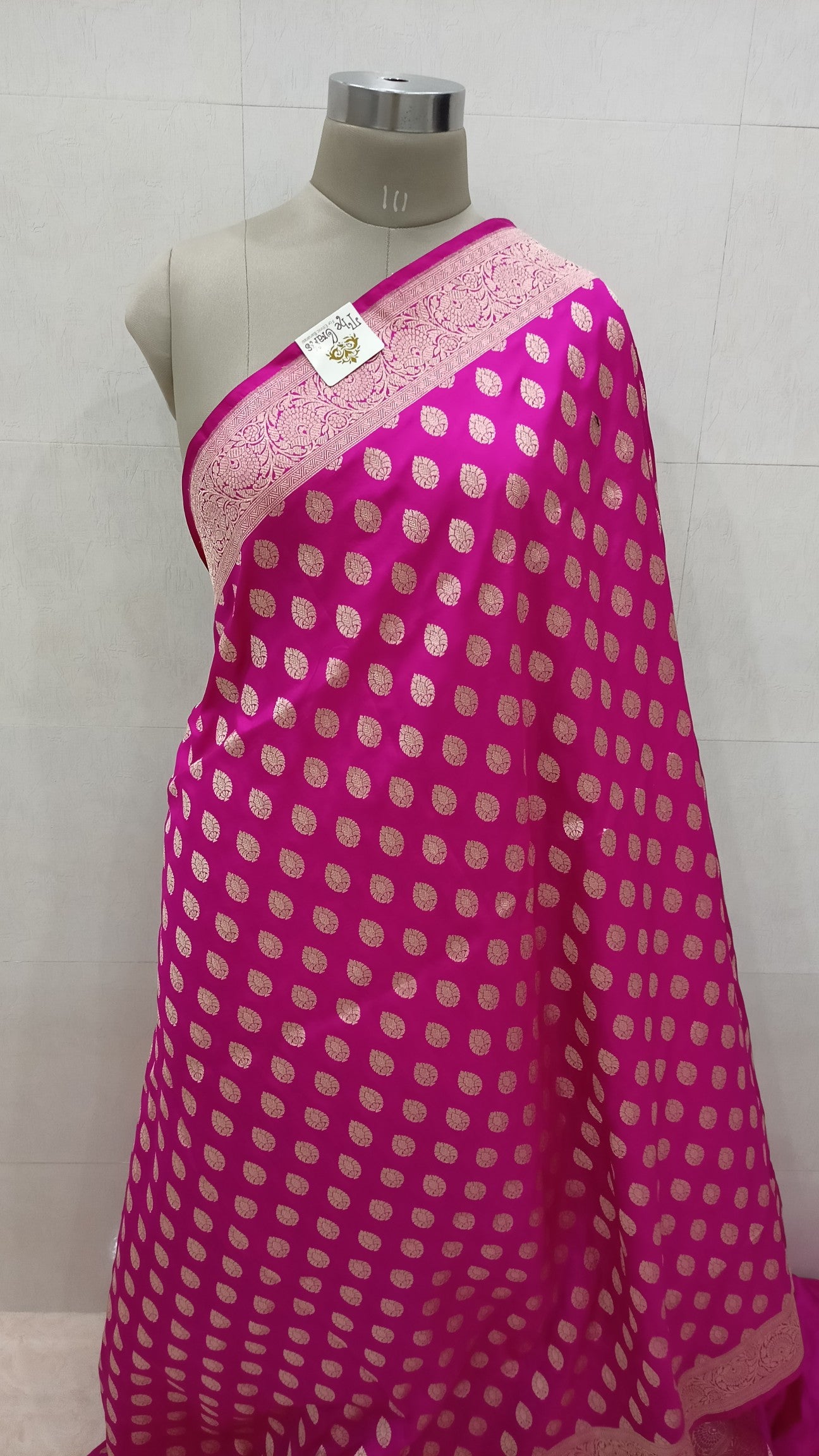 Pure Katan Silk Handloom Banarasi Saree - The Crafts Clothing
