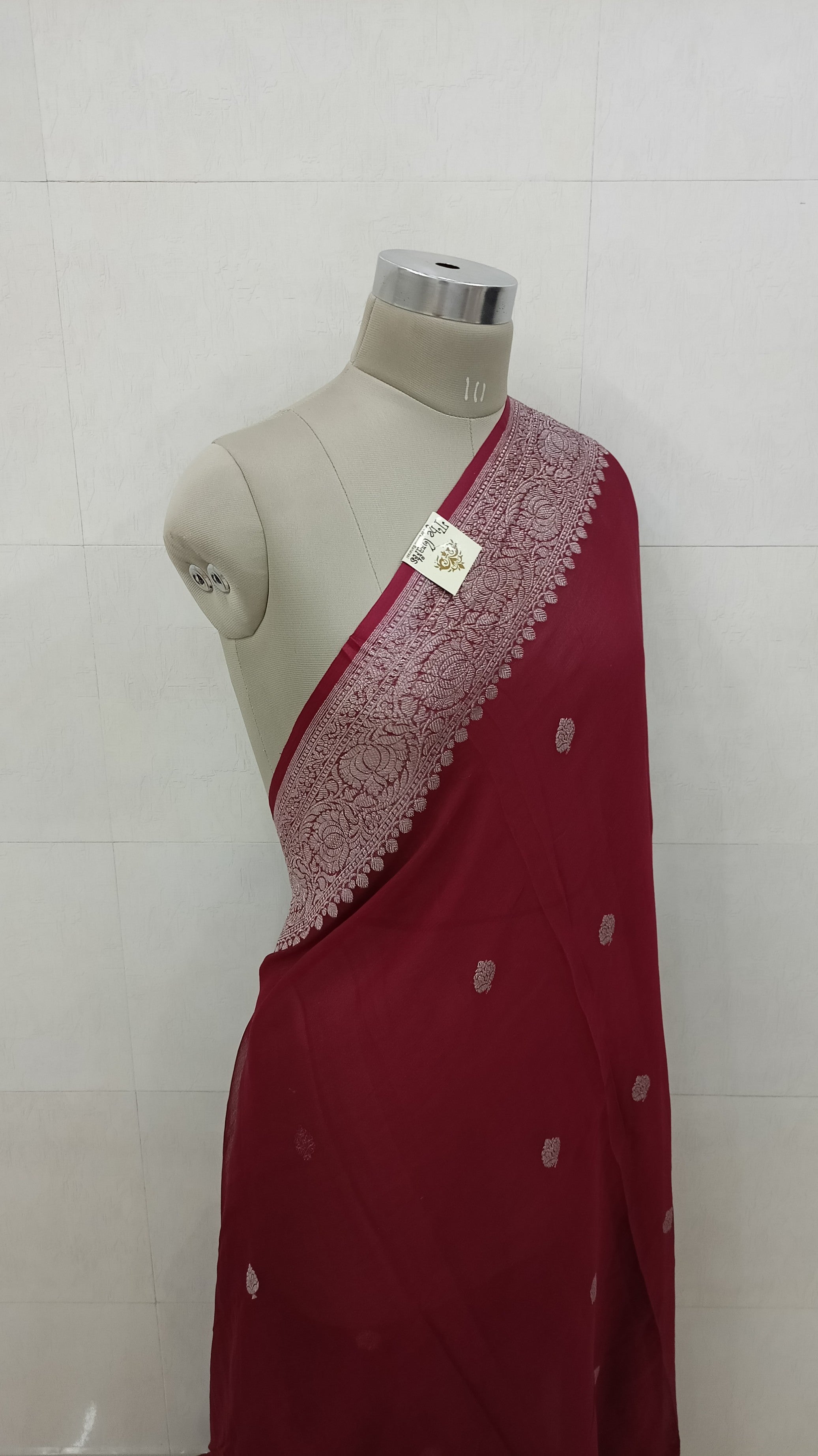 Pure Handloom Georgette Banarasi Saree - Silver Zari